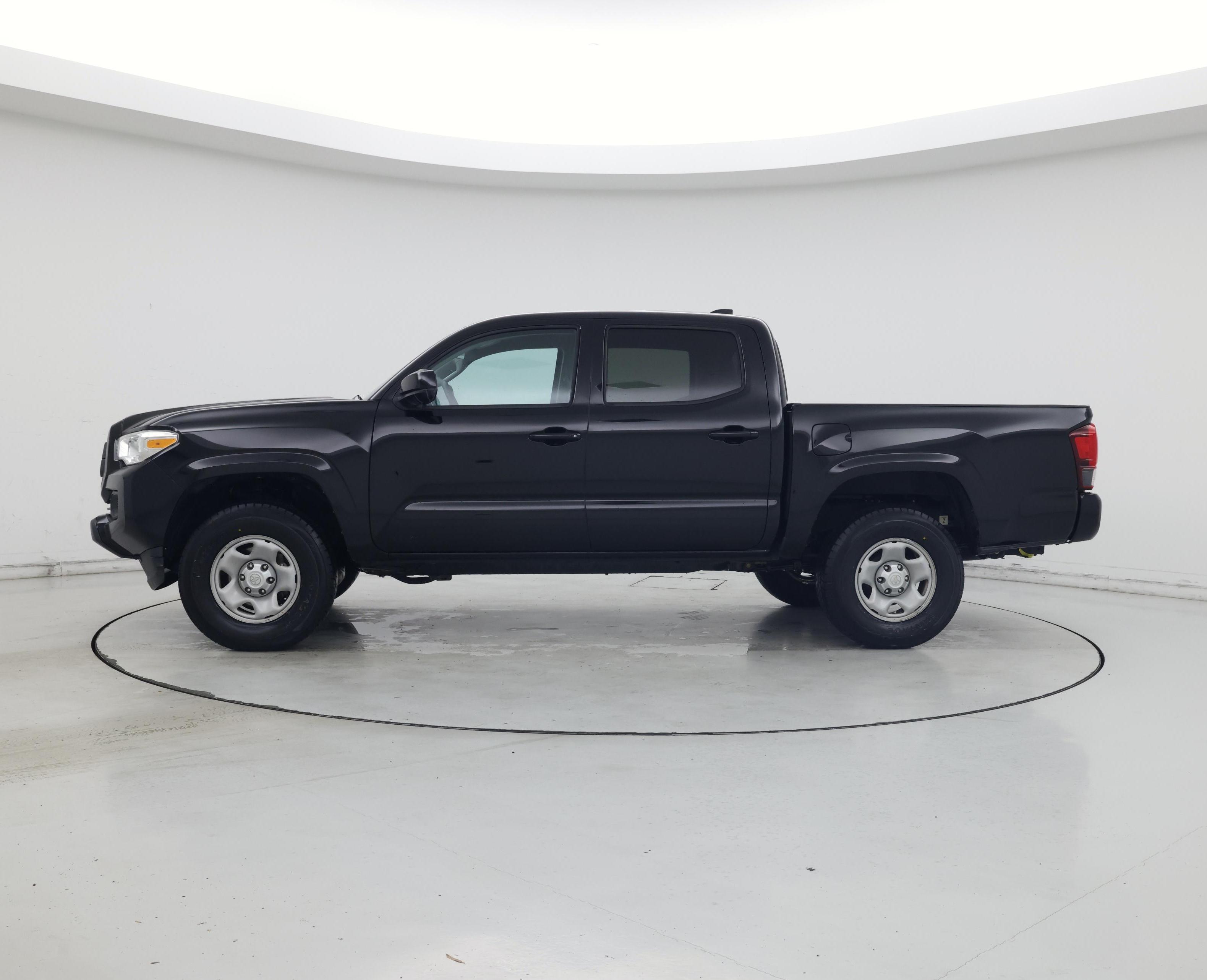 Thumbnail: 2020 Toyota Tacoma - 3