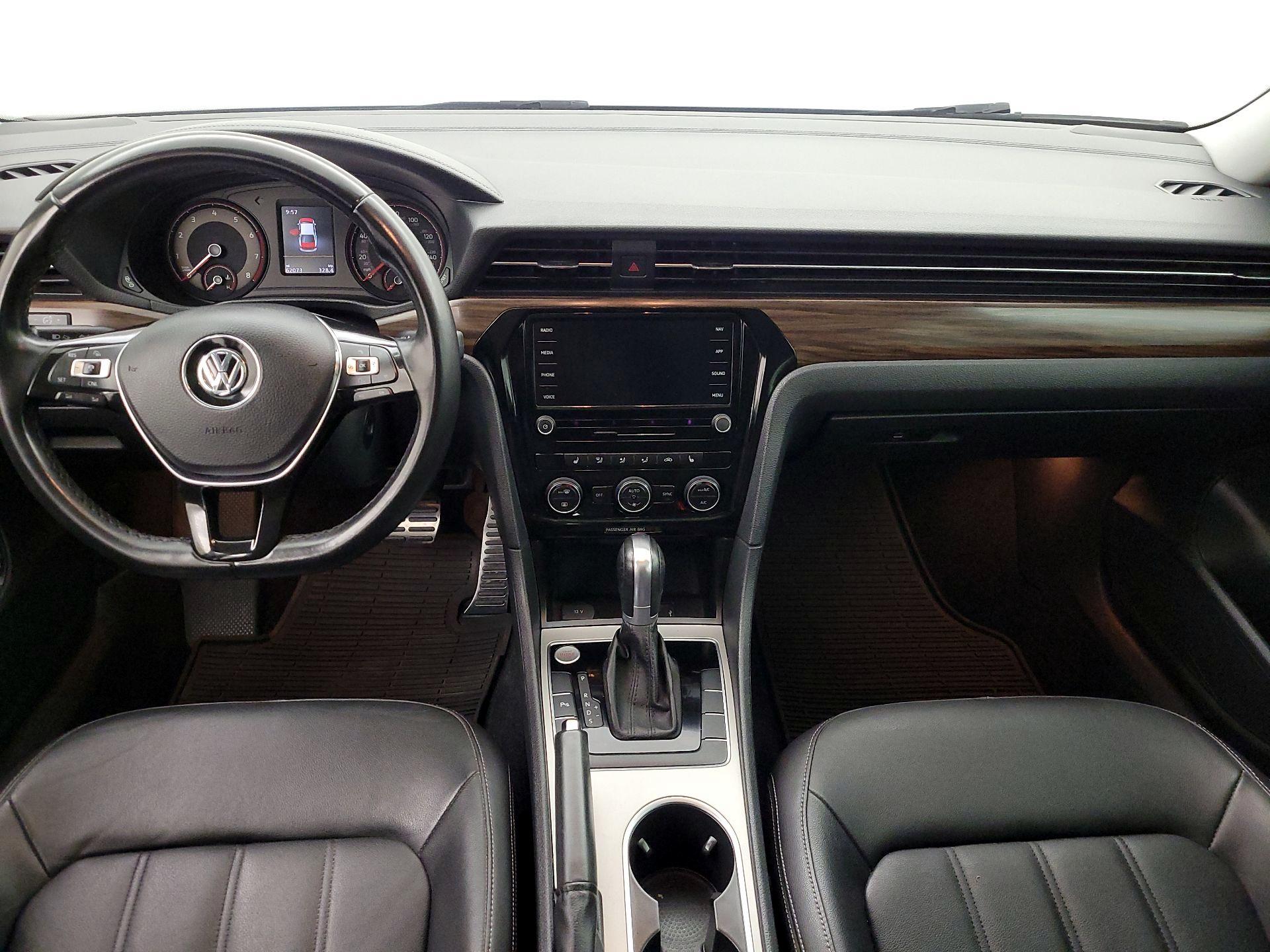 Thumbnail: 2020 Volkswagen Passat - 9