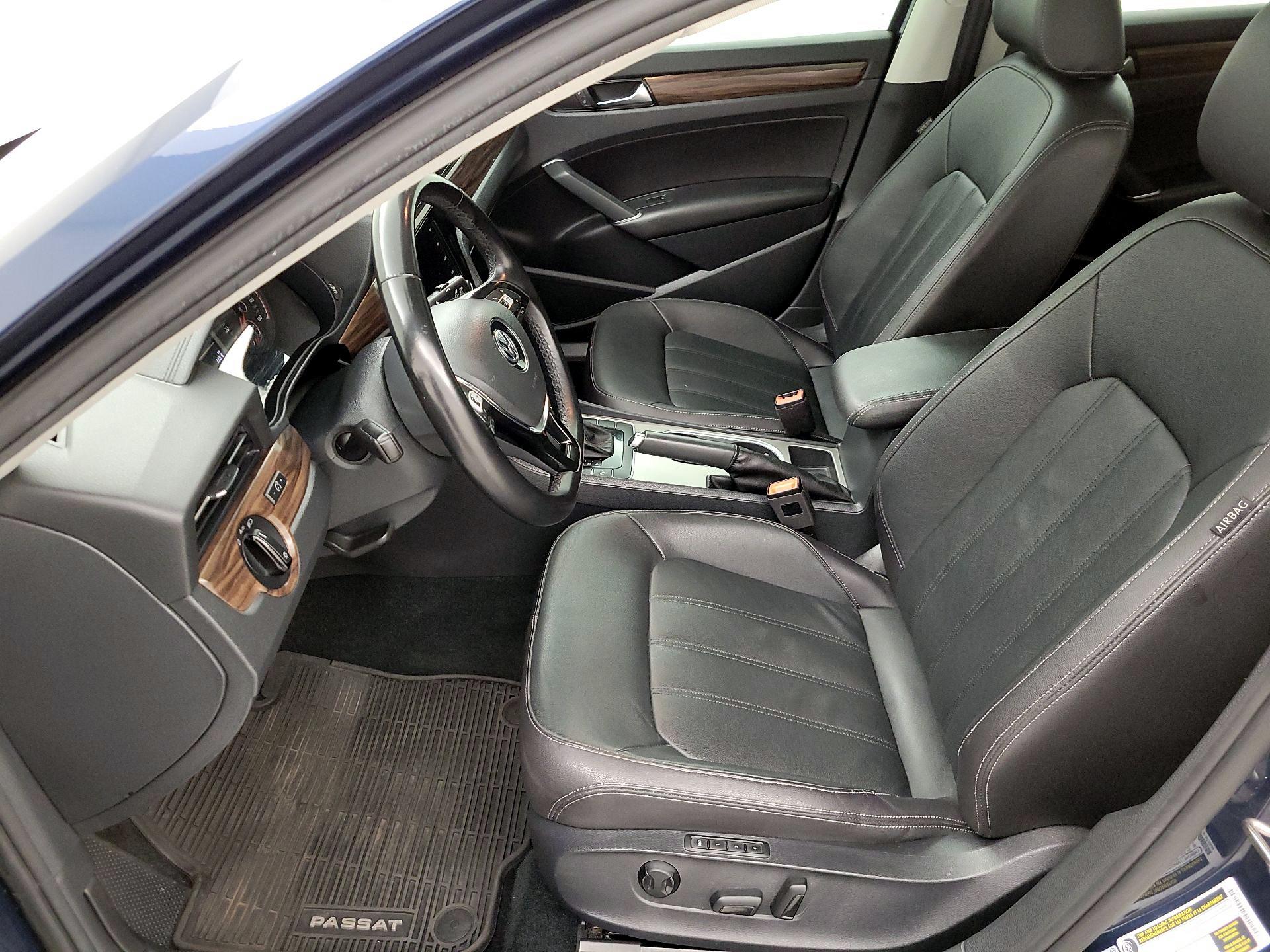 Thumbnail: 2020 Volkswagen Passat - 11