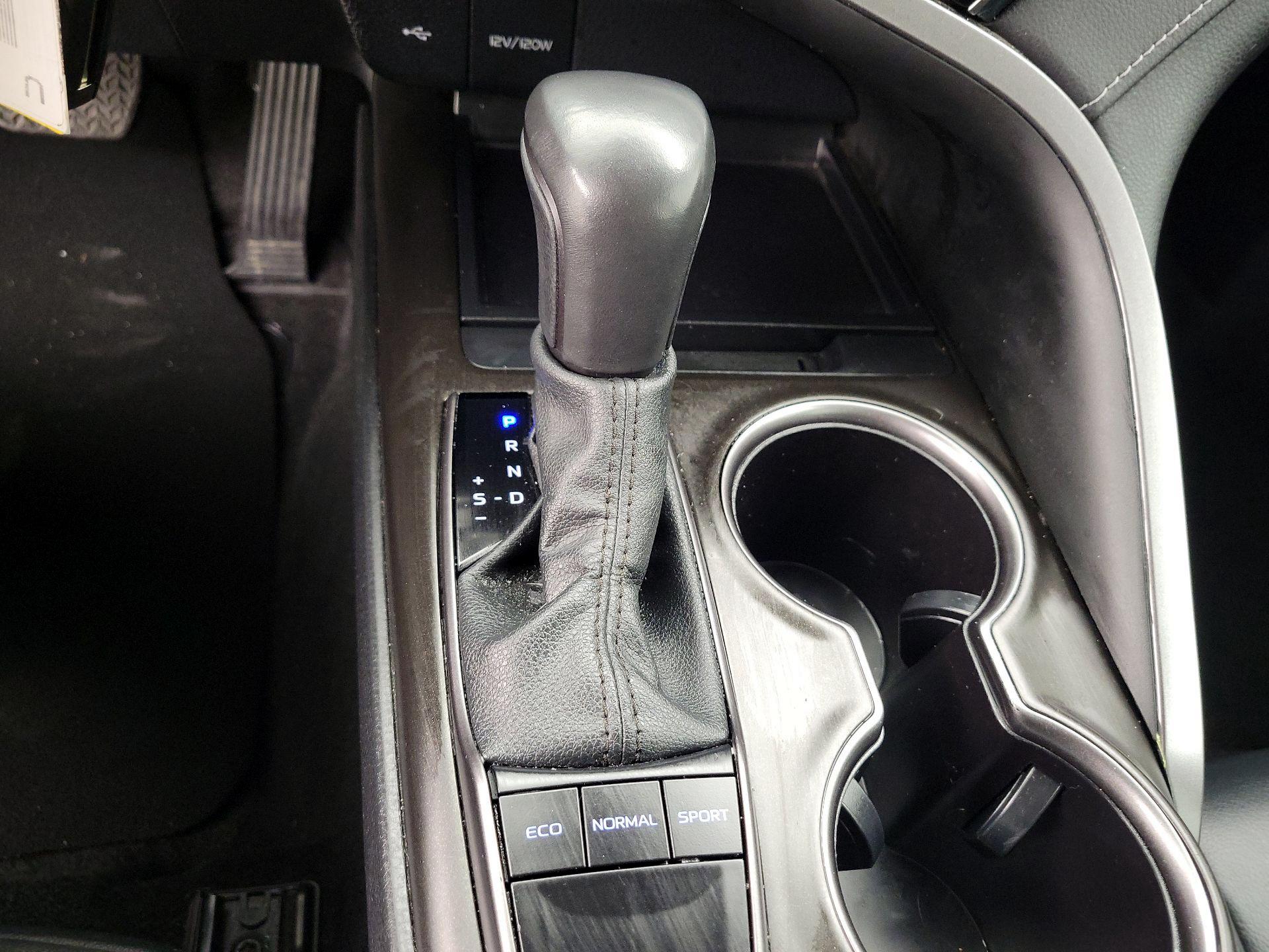 Thumbnail: 2024 Toyota Camry - 17