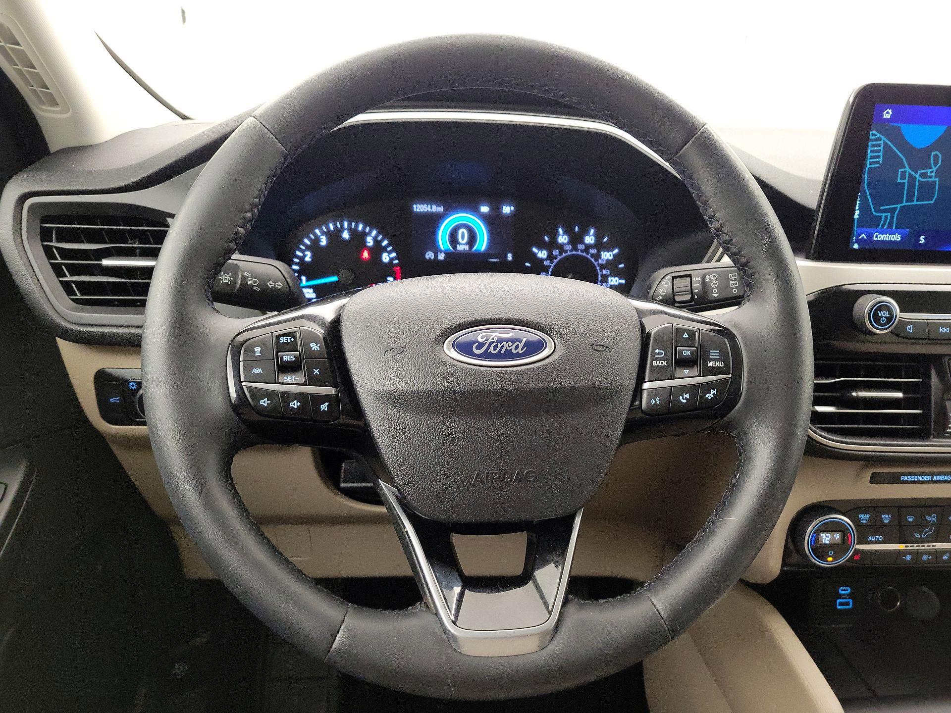 Thumbnail: 2021 Ford Escape - 10