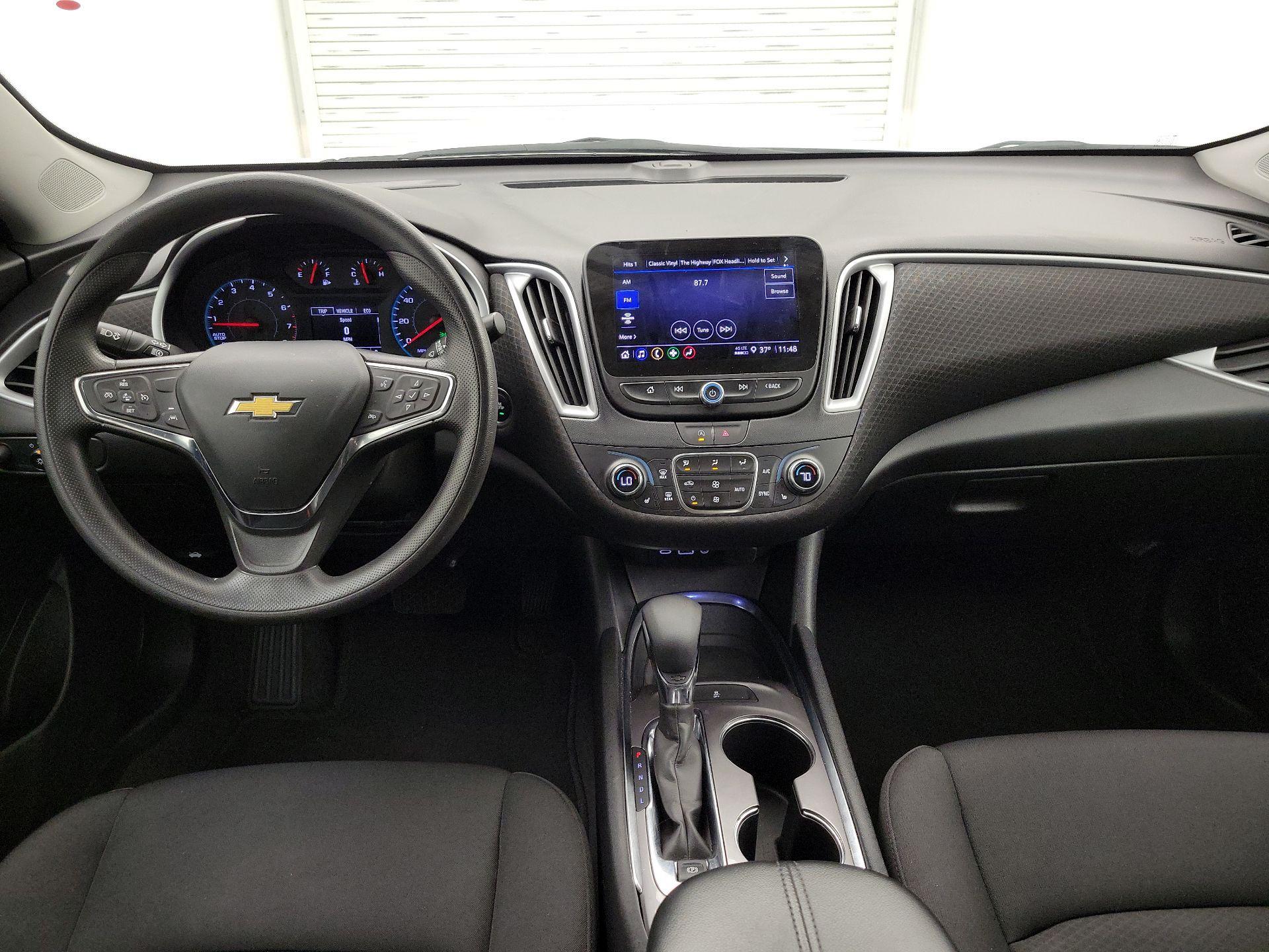 Thumbnail: 2023 Chevrolet Malibu - 9