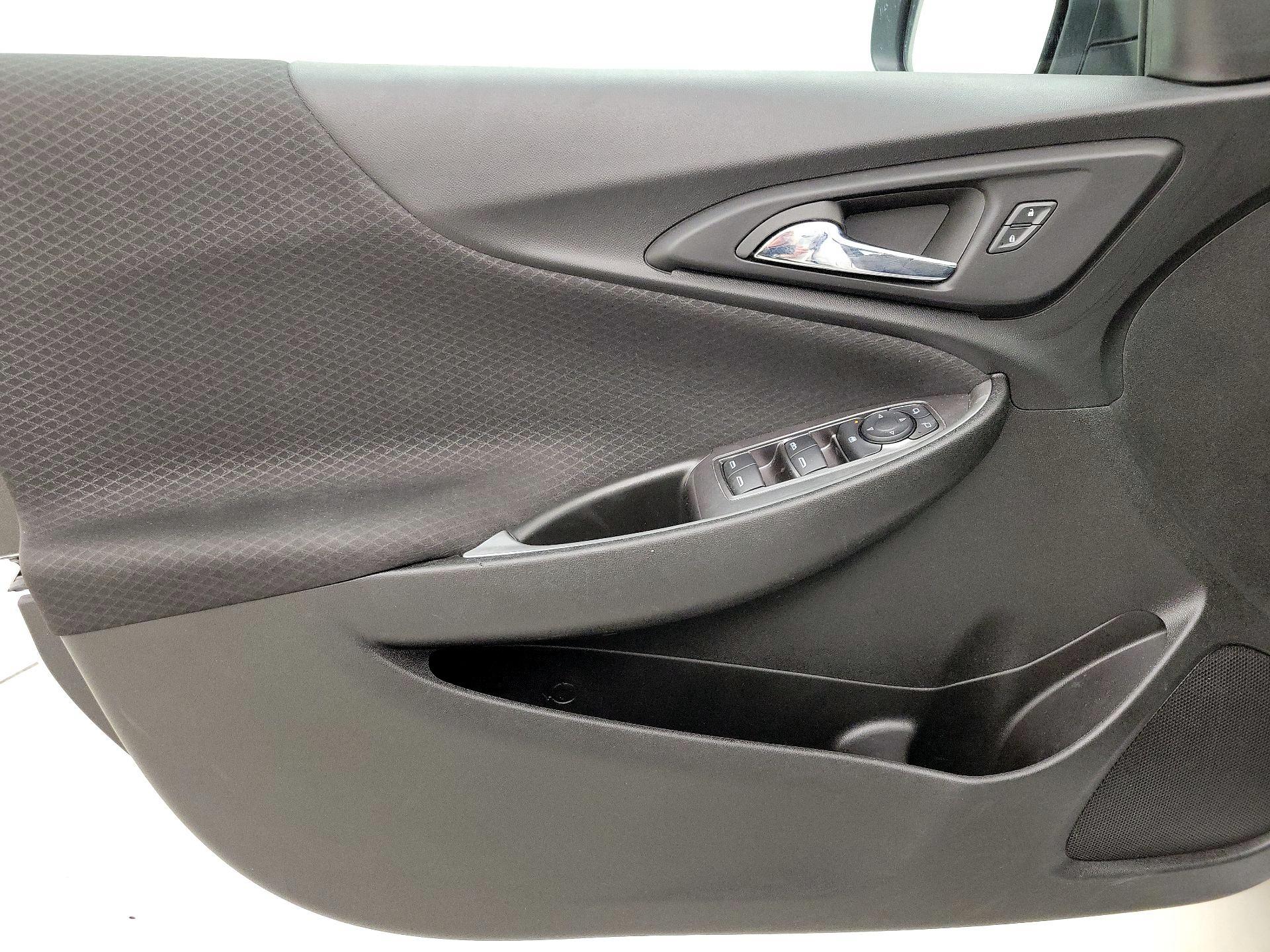 Thumbnail: 2023 Chevrolet Malibu - 12