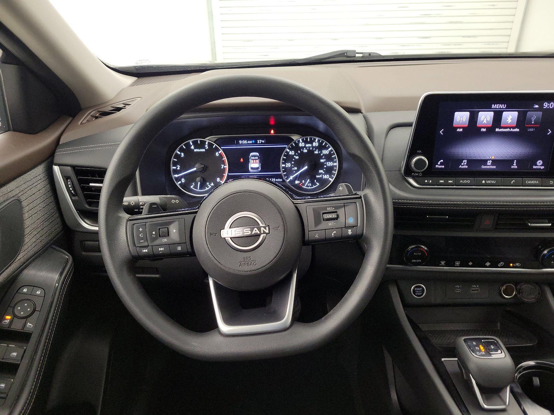 Thumbnail: 2023 Nissan Rogue - 10