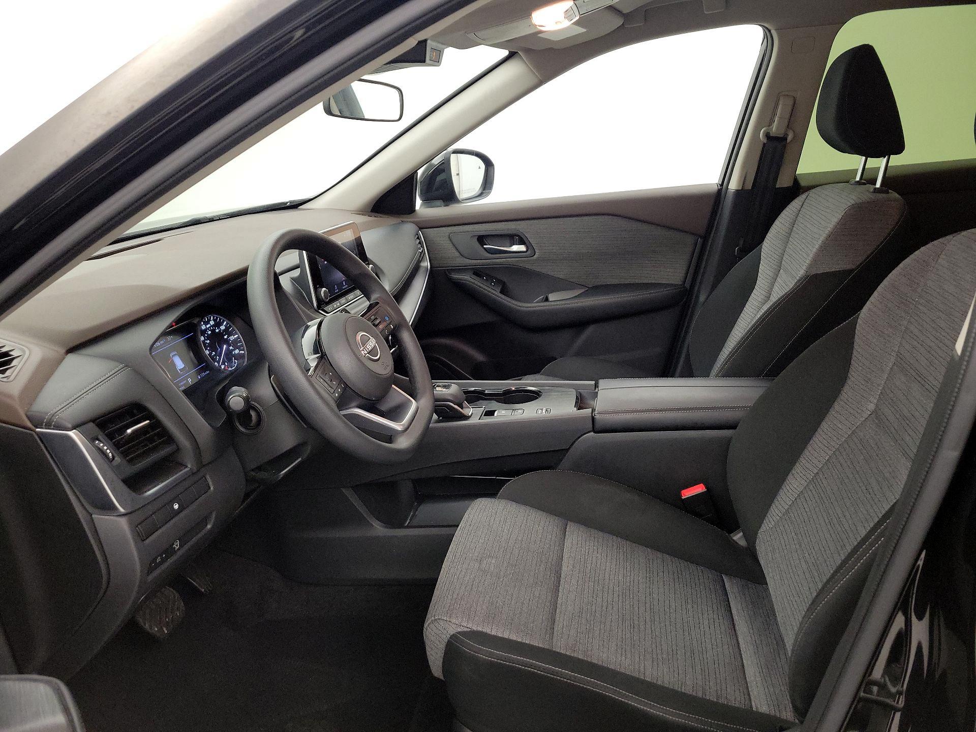 Thumbnail: 2023 Nissan Rogue - 11