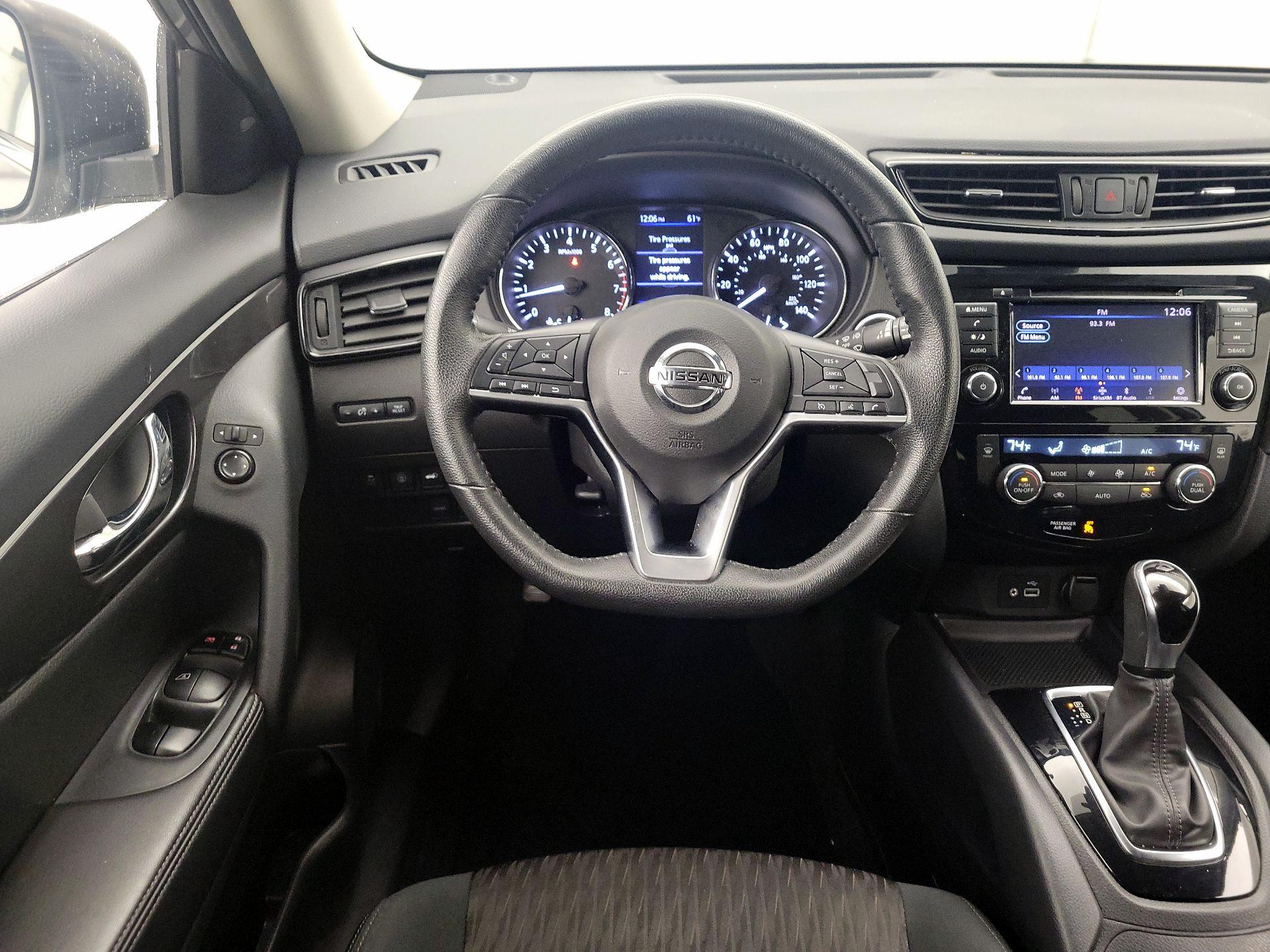 Thumbnail: 2020 Nissan Rogue - 10