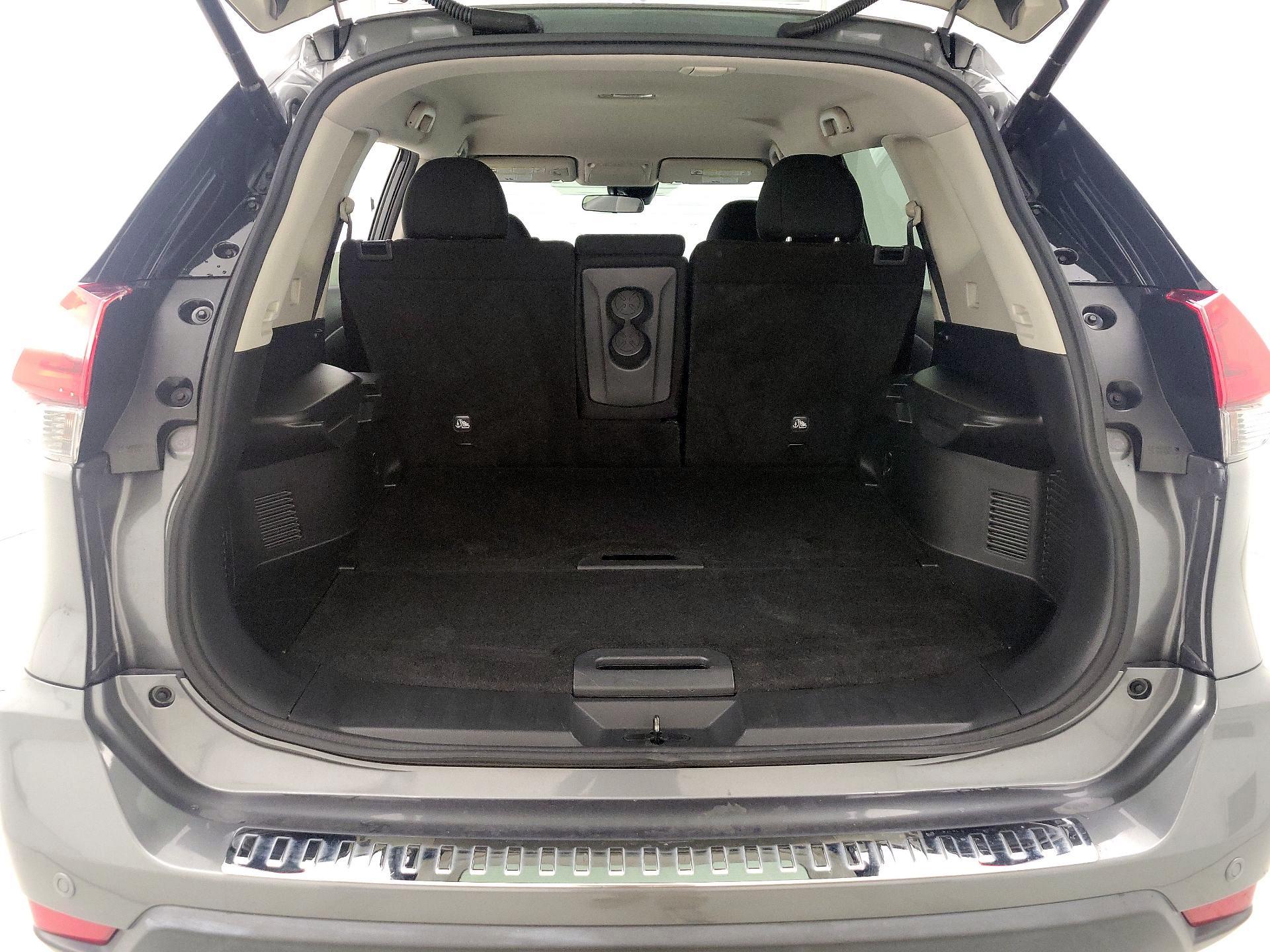 Thumbnail: 2020 Nissan Rogue - 20