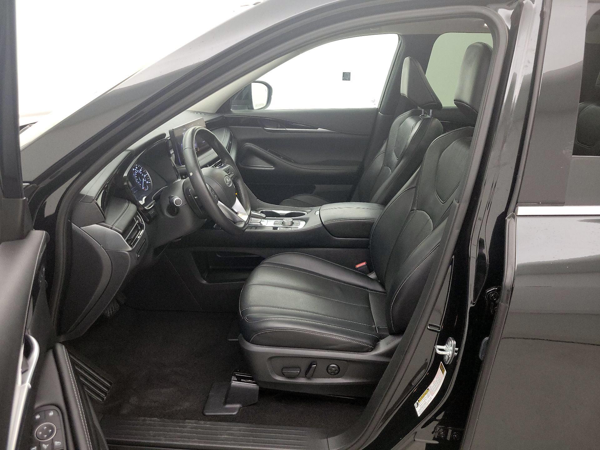 Thumbnail: 2023 INFINITI QX60 - 11