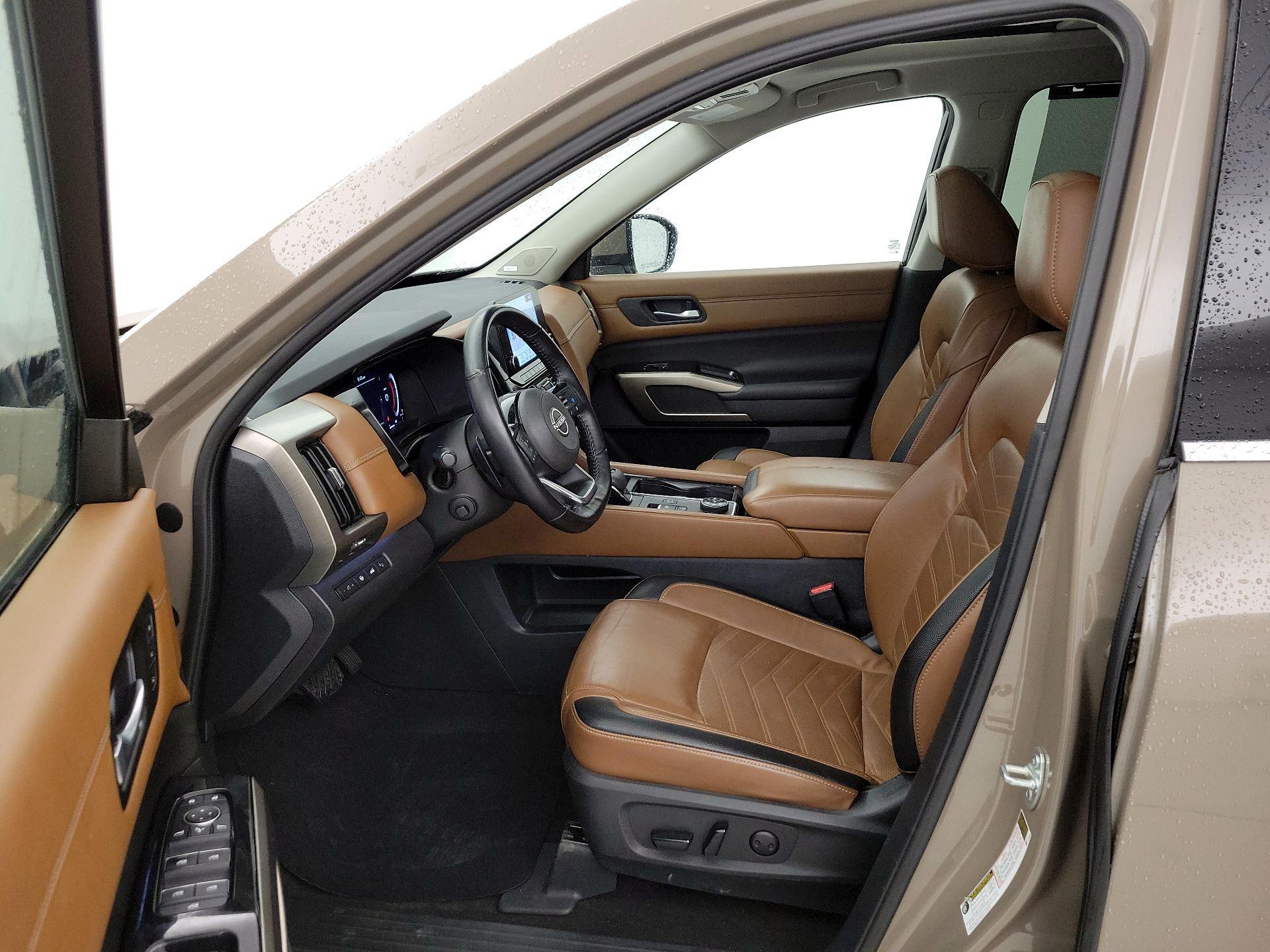 Thumbnail: 2023 Nissan Pathfinder - 11