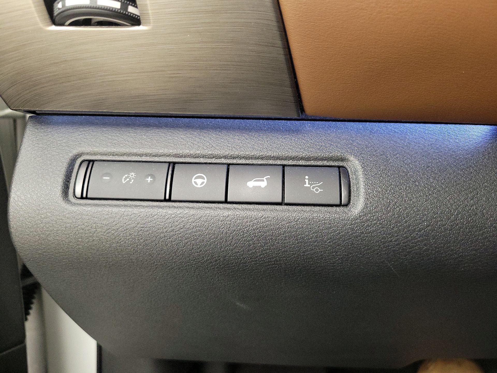 Thumbnail: 2023 Nissan Pathfinder - 13