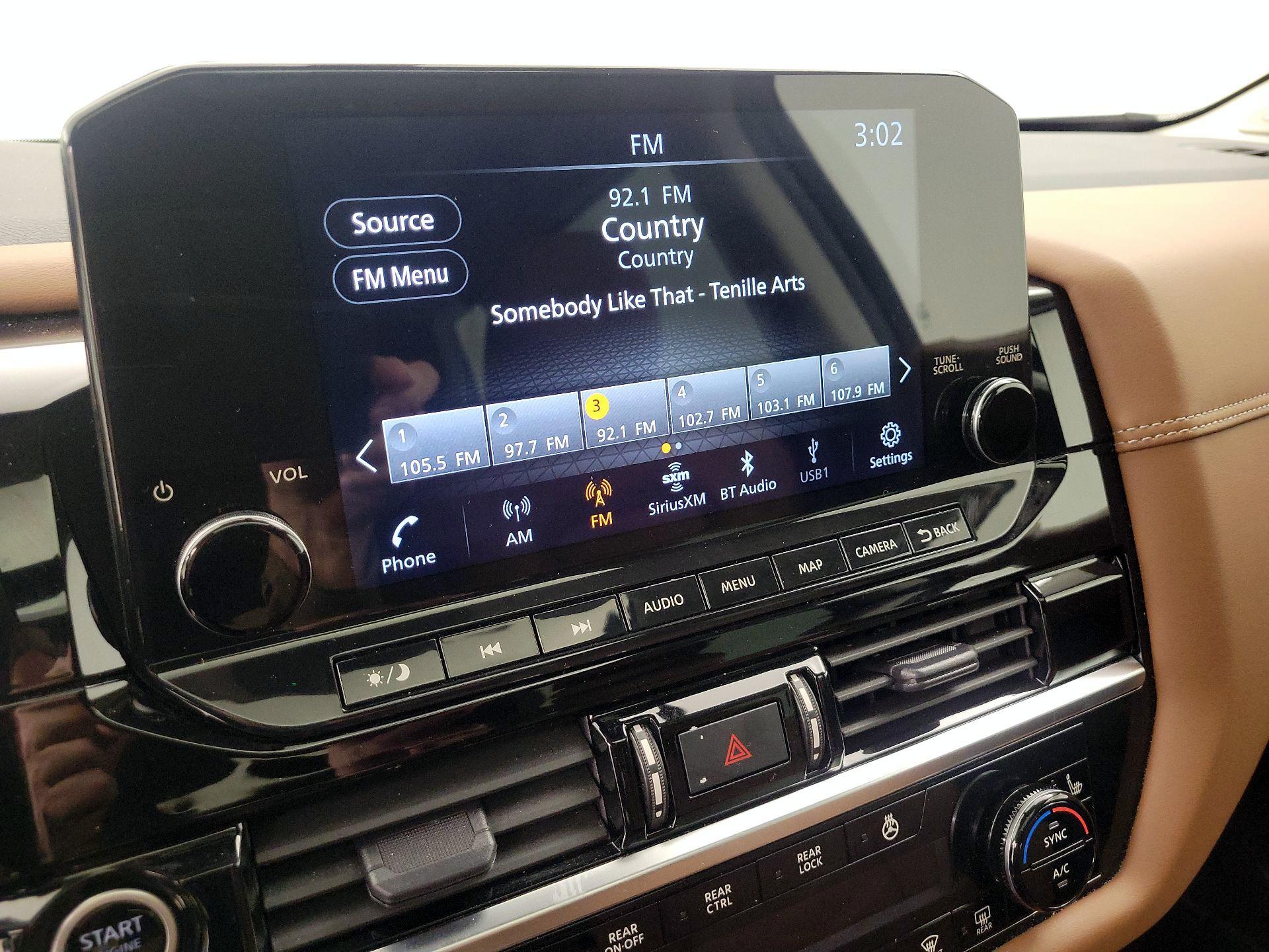 Thumbnail: 2023 Nissan Pathfinder - 16