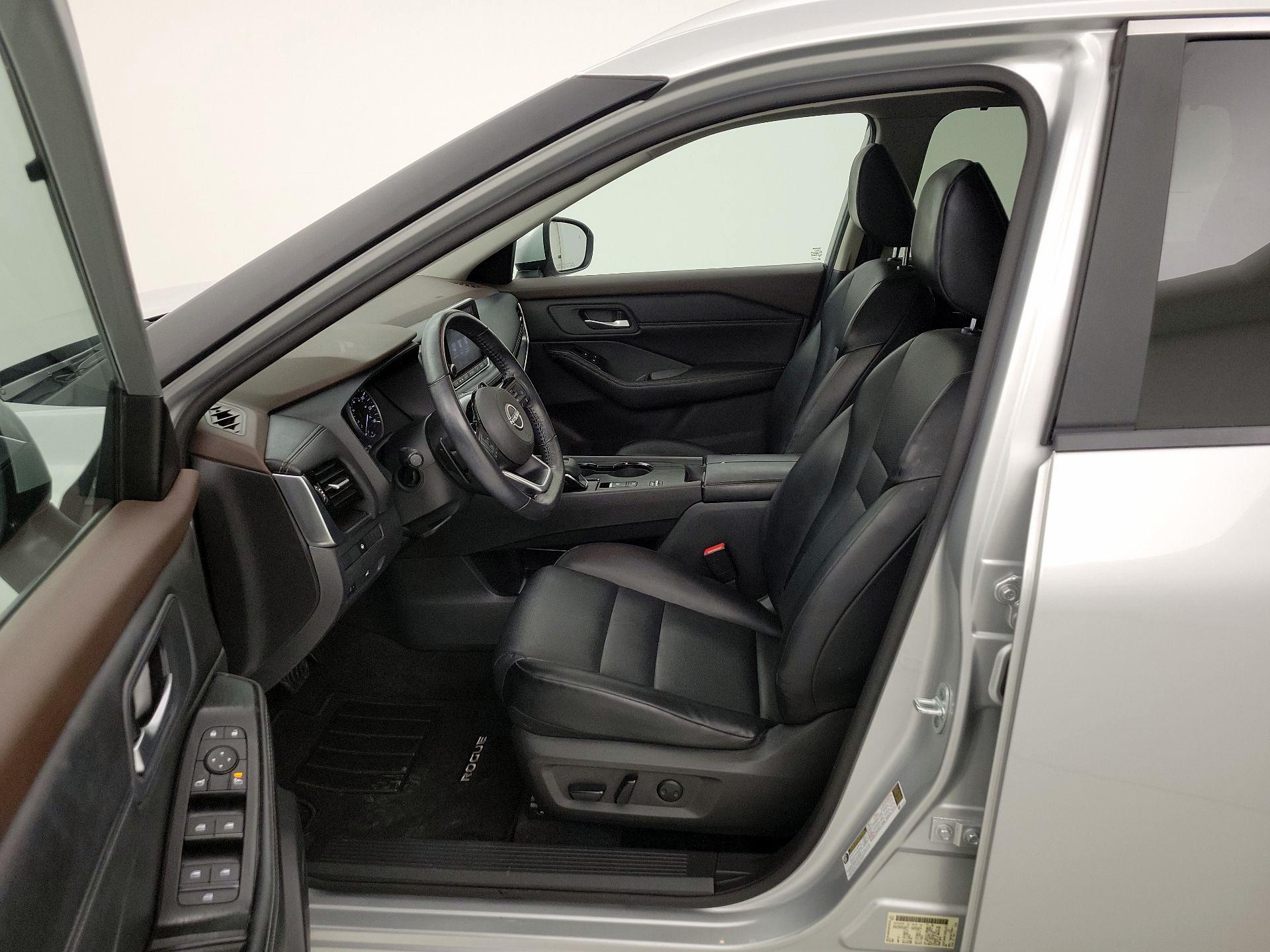 Thumbnail: 2023 Nissan Rogue - 11