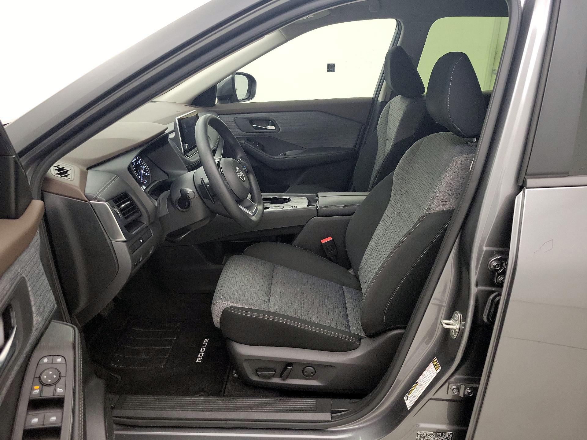 Thumbnail: 2023 Nissan Rogue - 11