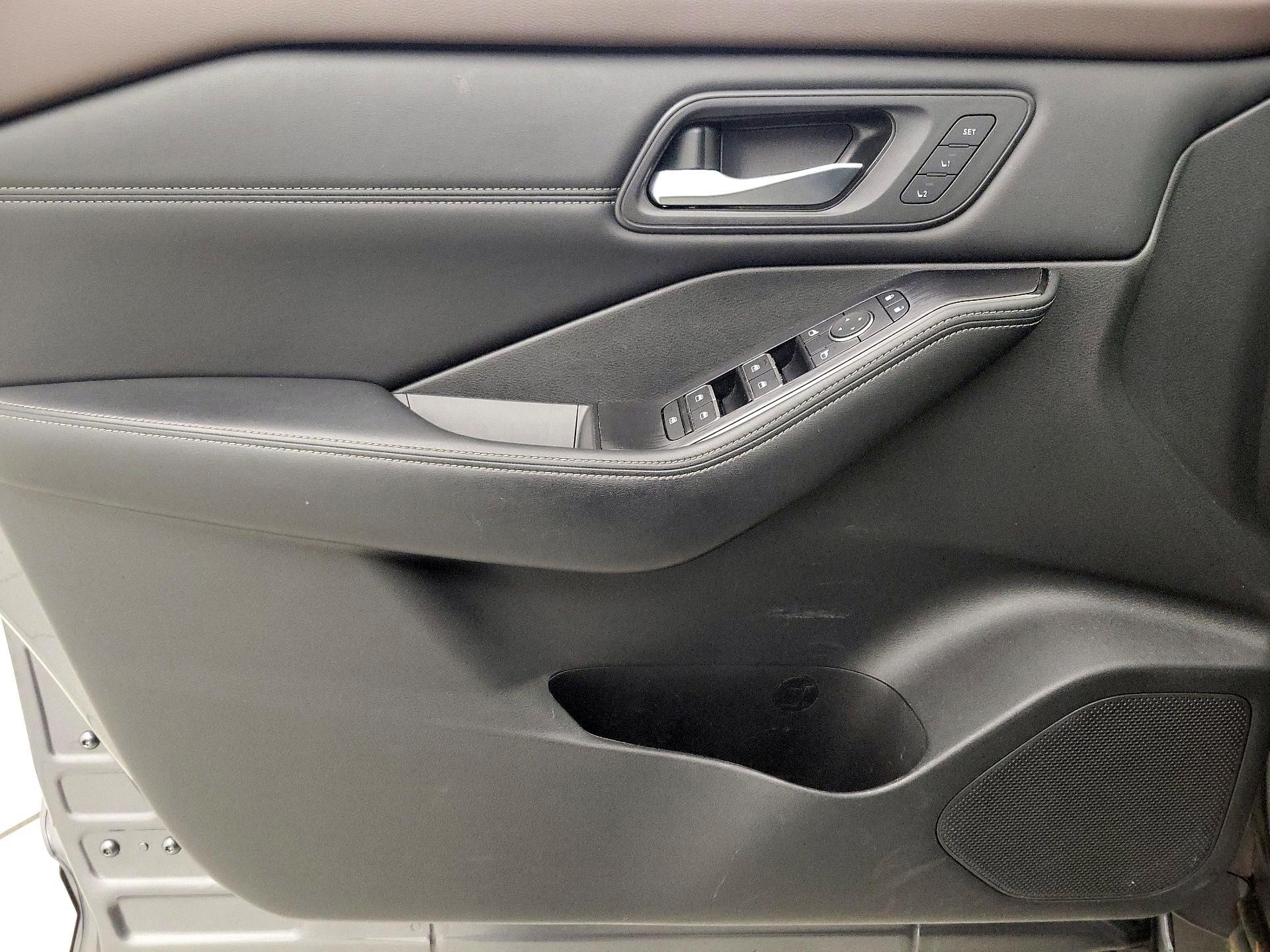 Thumbnail: 2023 Nissan Rogue - 12