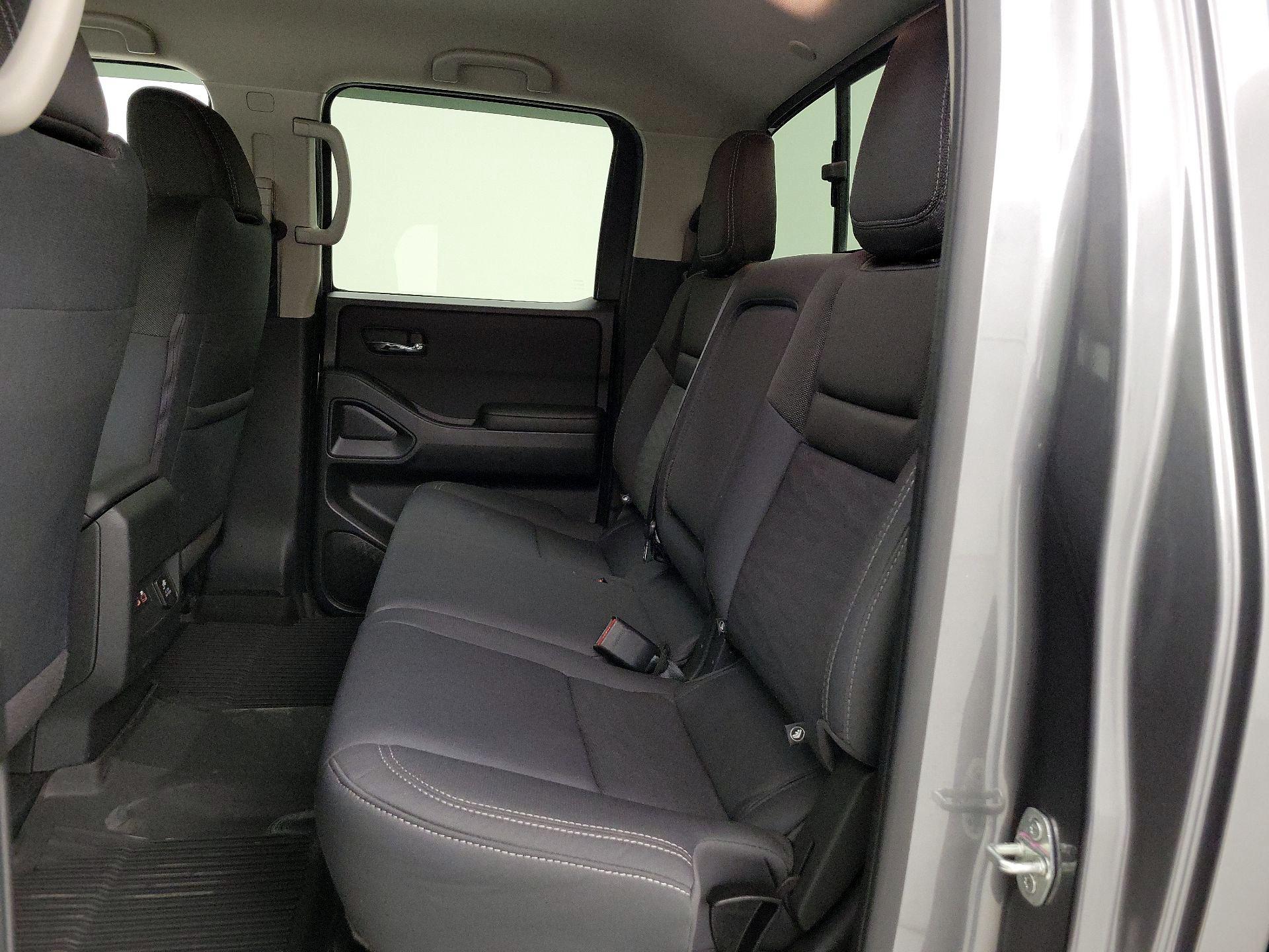 Thumbnail: 2024 Nissan Frontier - 19