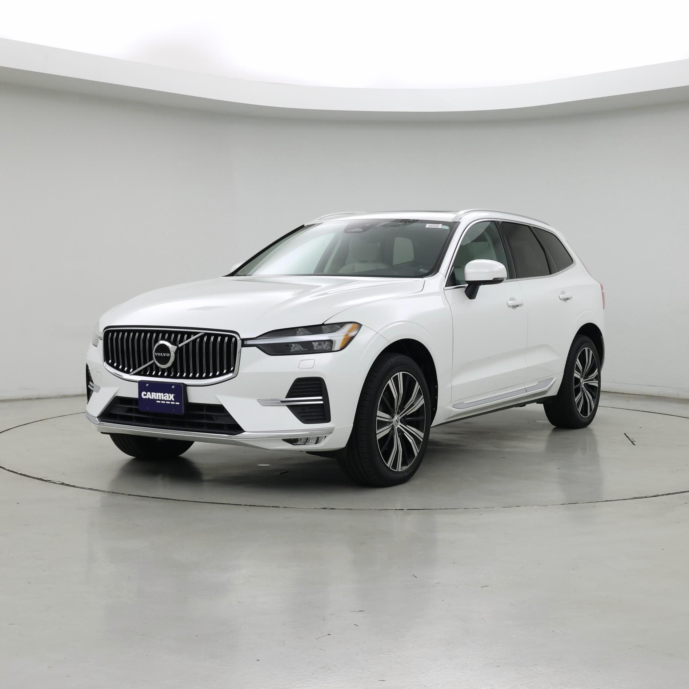 Thumbnail: 2022 Volvo XC60 - 4