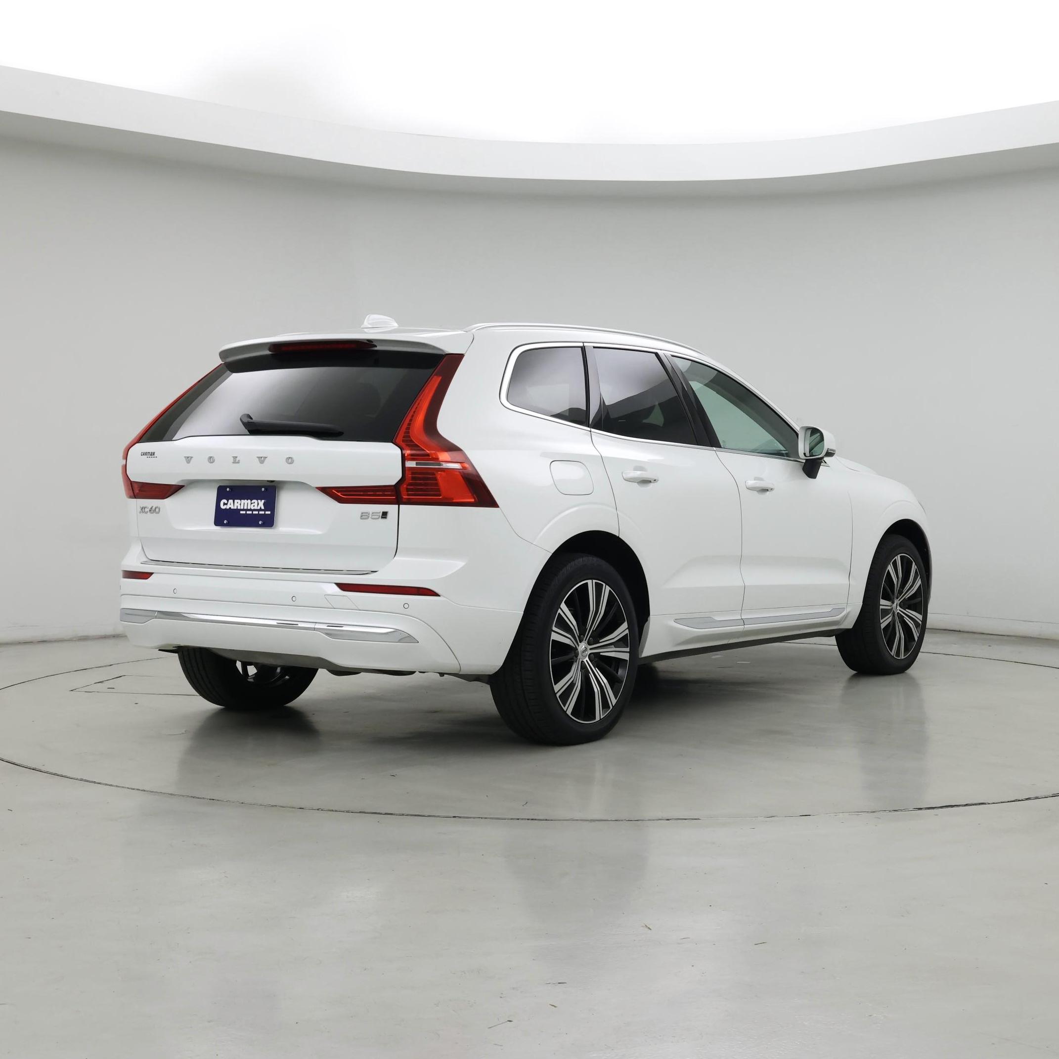 Thumbnail: 2022 Volvo XC60 - 8