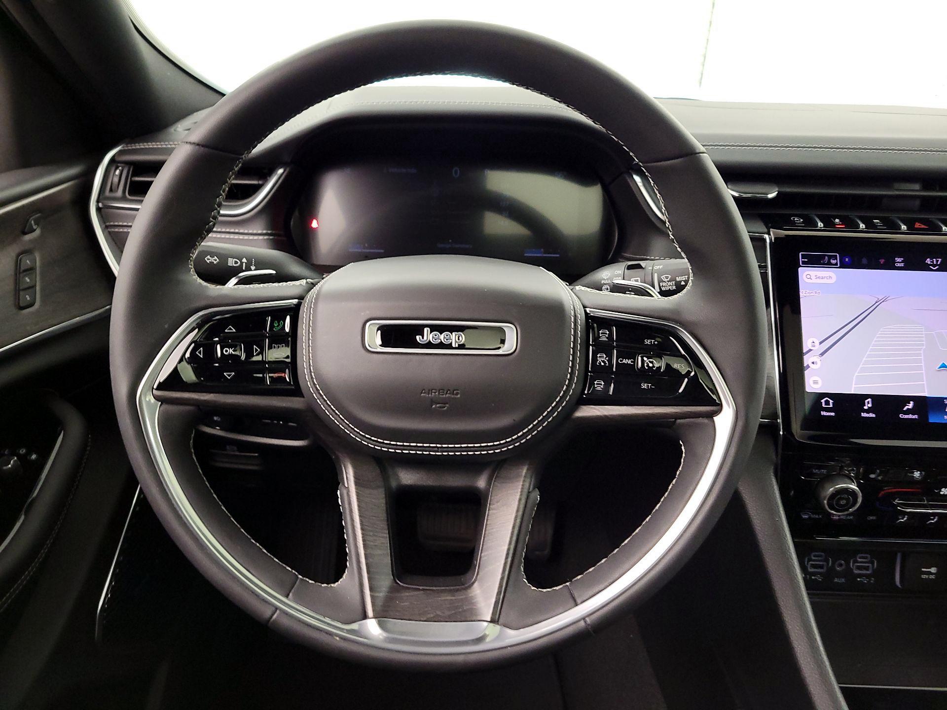 Thumbnail: 2023 Jeep Grand Cherokee - 10