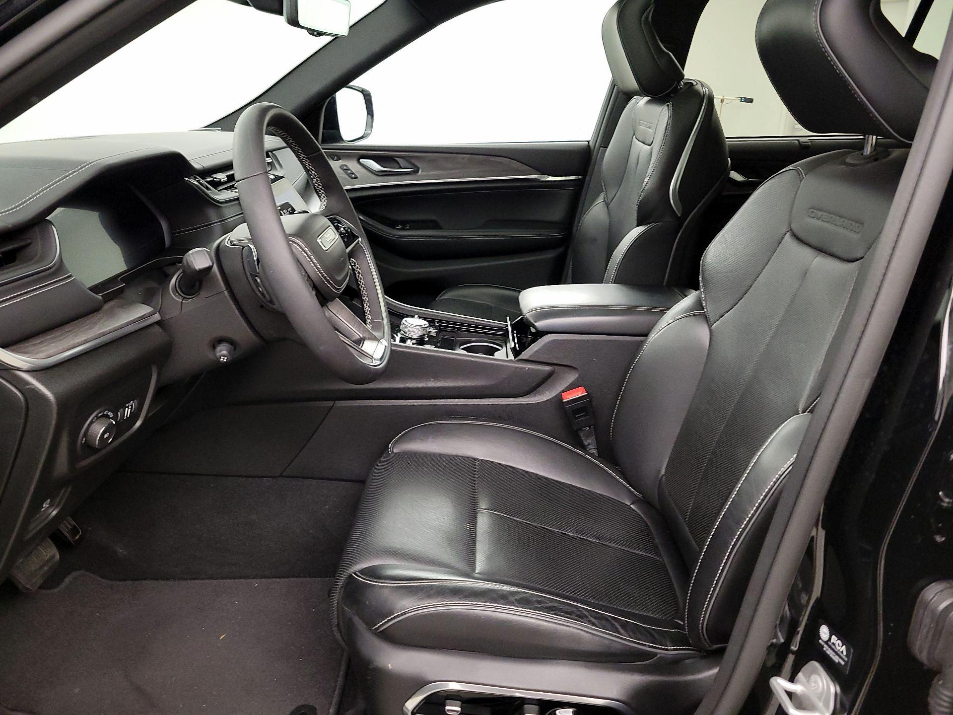 Thumbnail: 2023 Jeep Grand Cherokee - 11