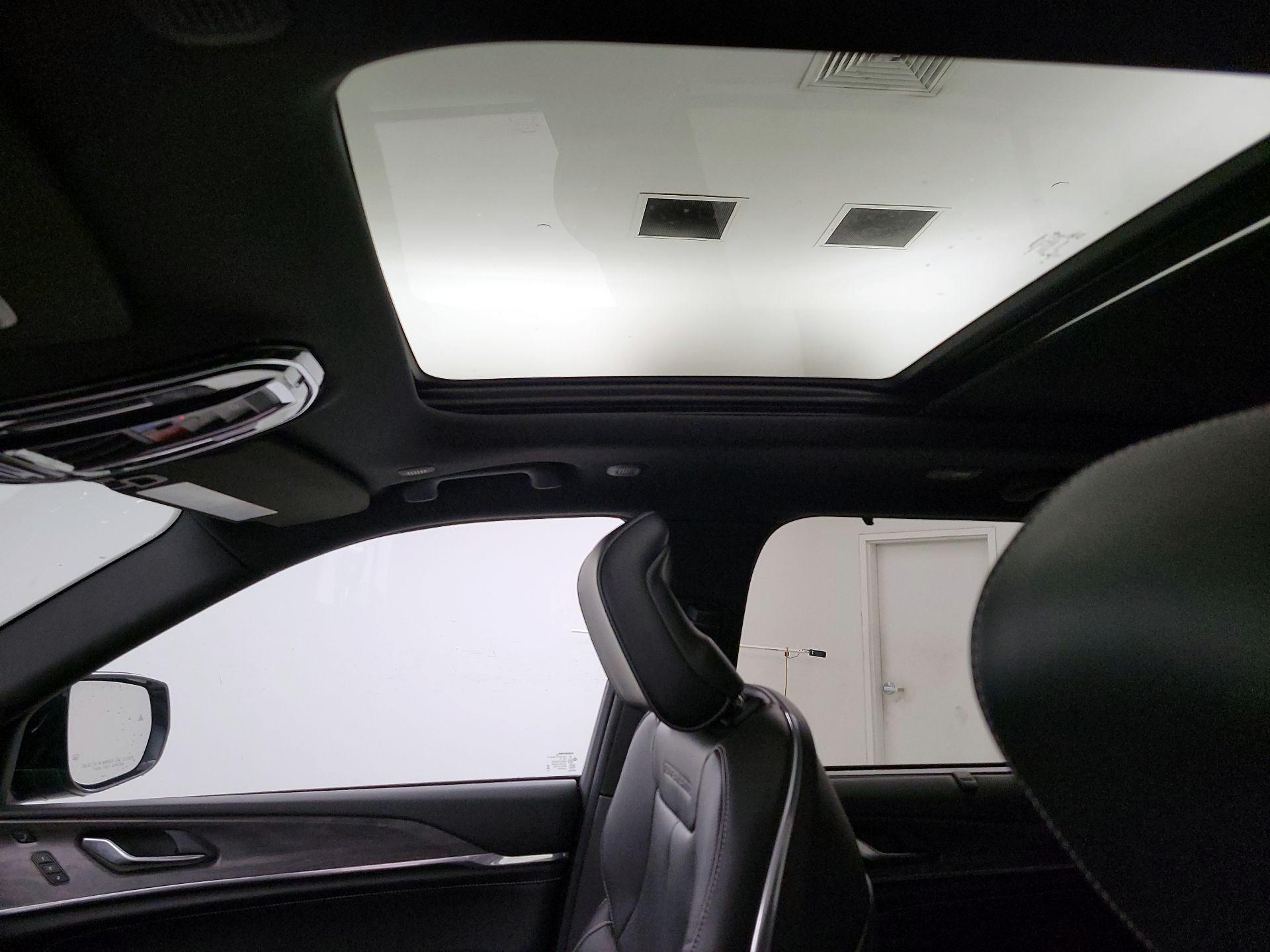 Thumbnail: 2023 Jeep Grand Cherokee - 20