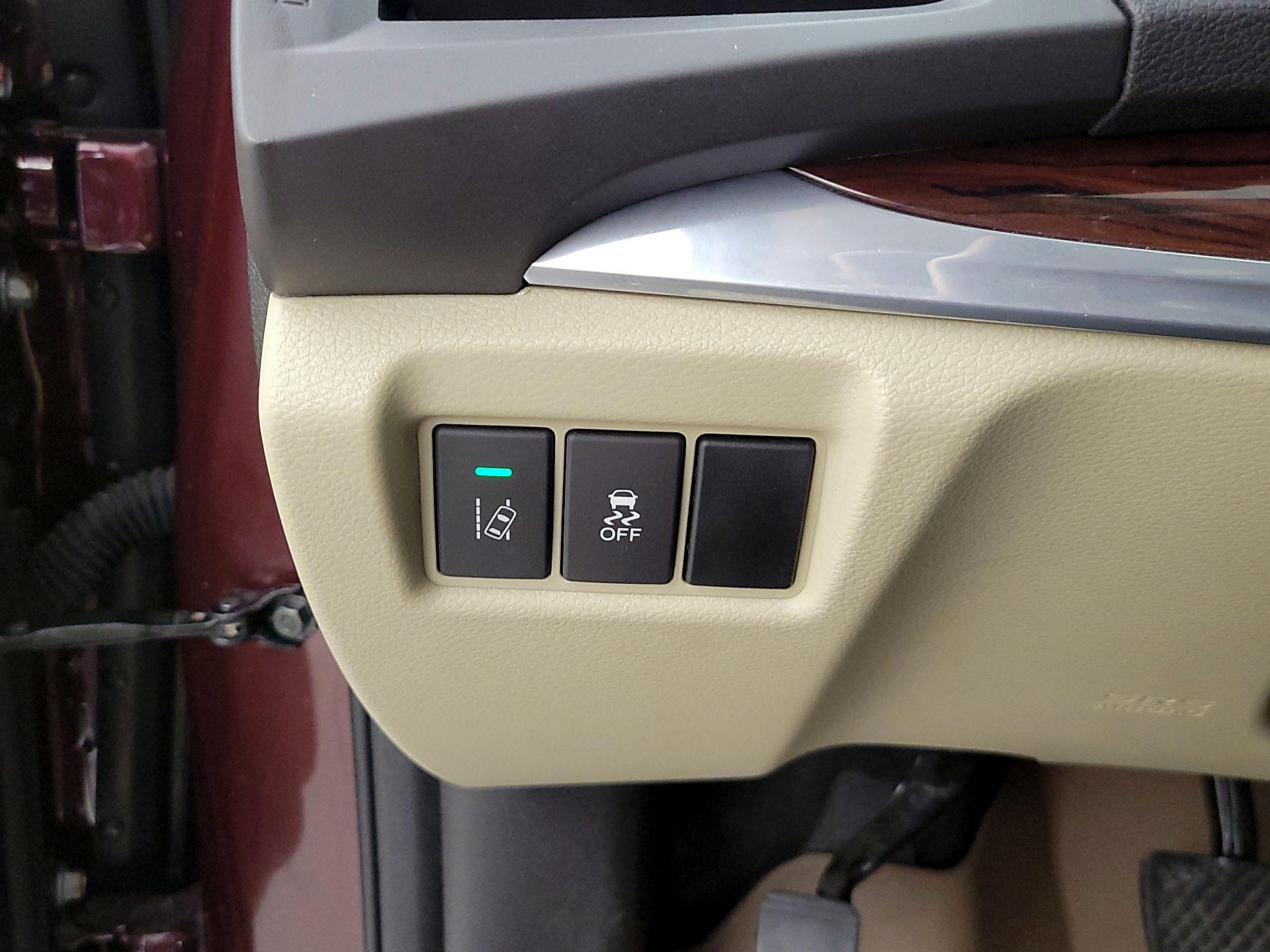 Thumbnail: 2016 Acura MDX - 13