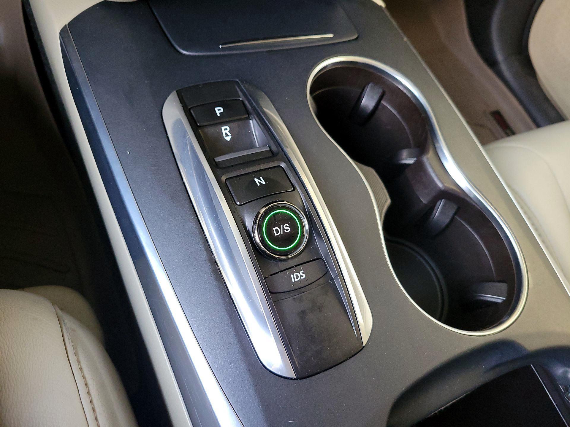 Thumbnail: 2016 Acura MDX - 18