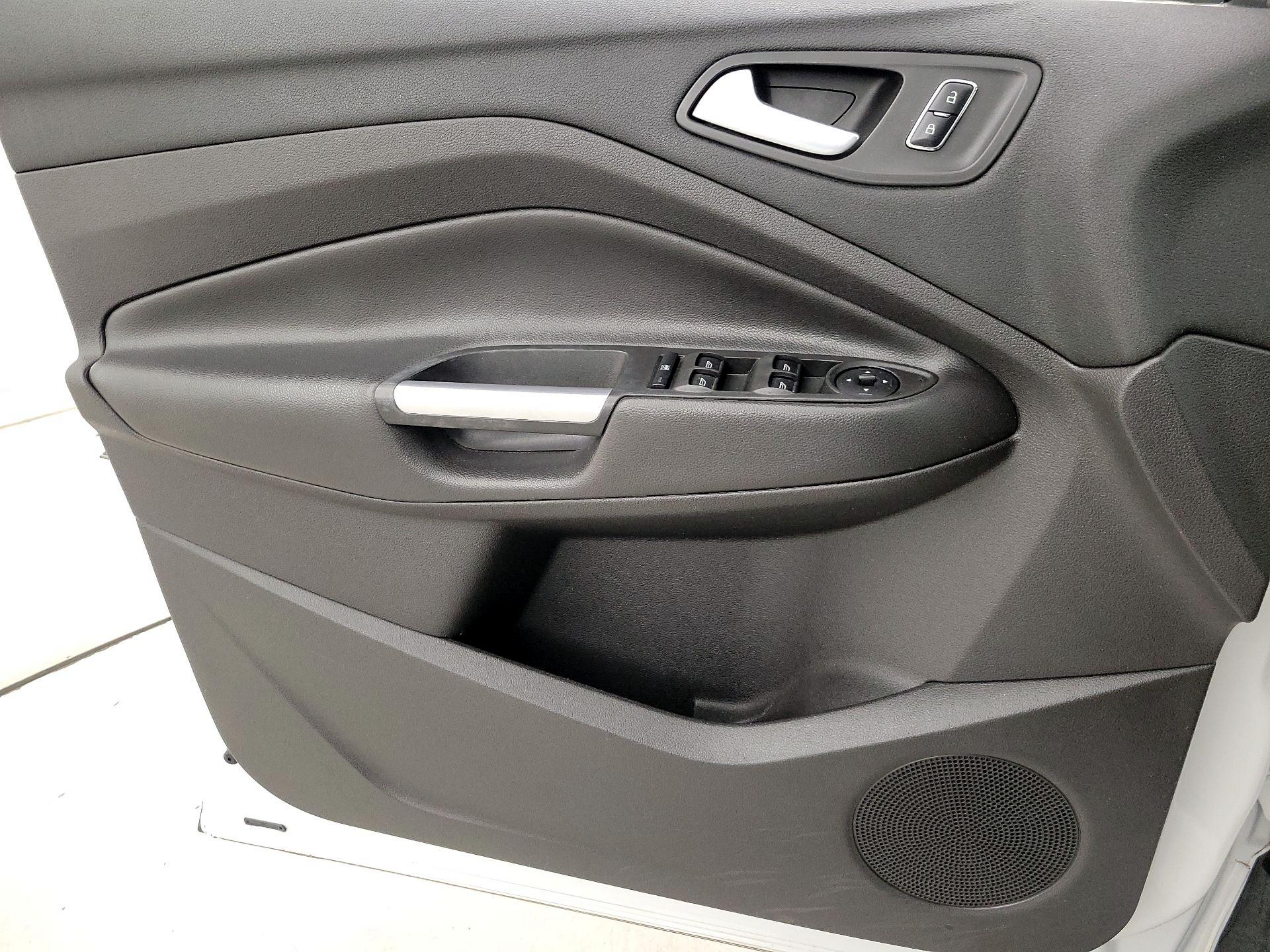 Thumbnail: 2015 Ford Escape - 12