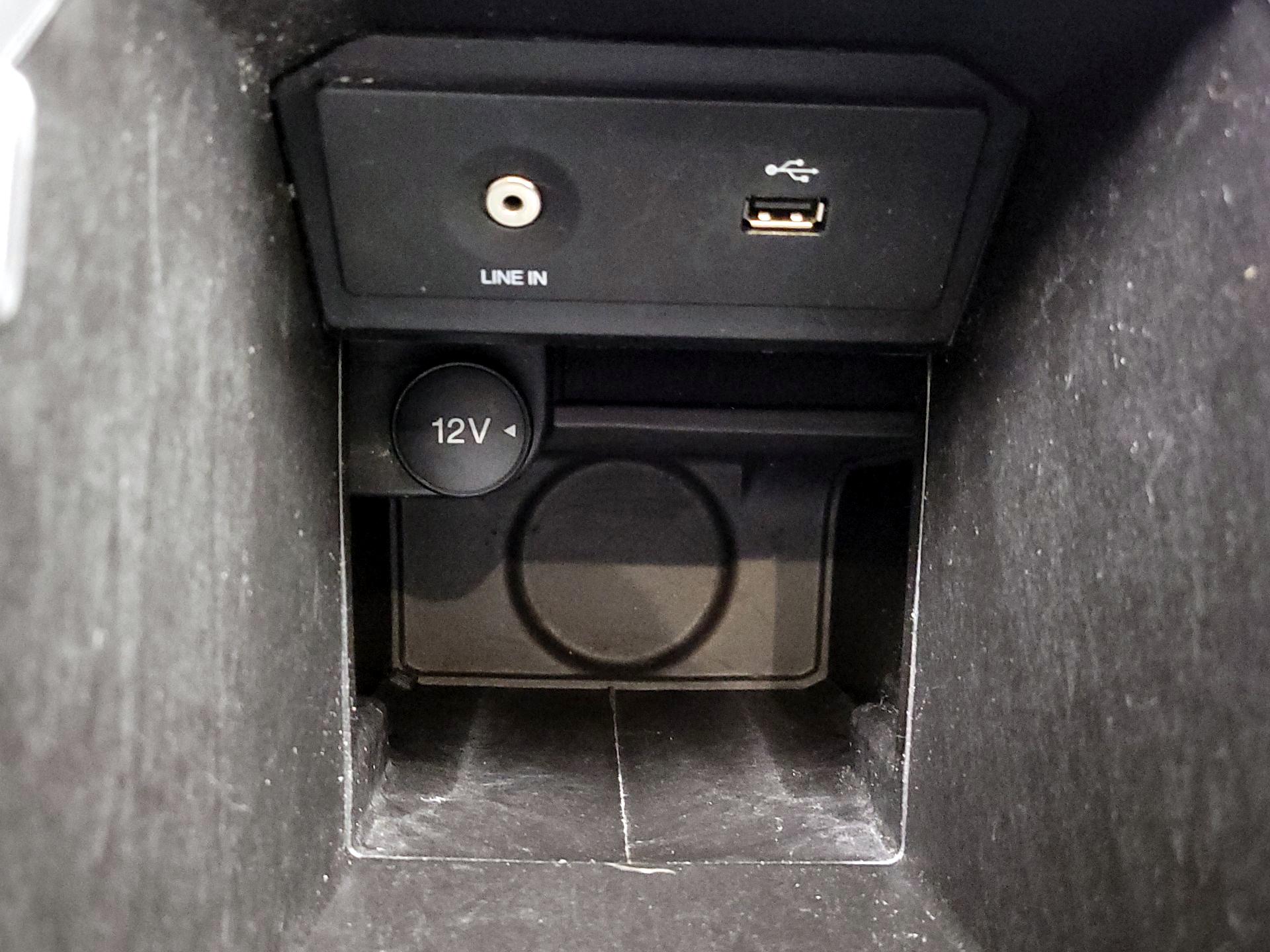 Thumbnail: 2015 Ford Escape - 18