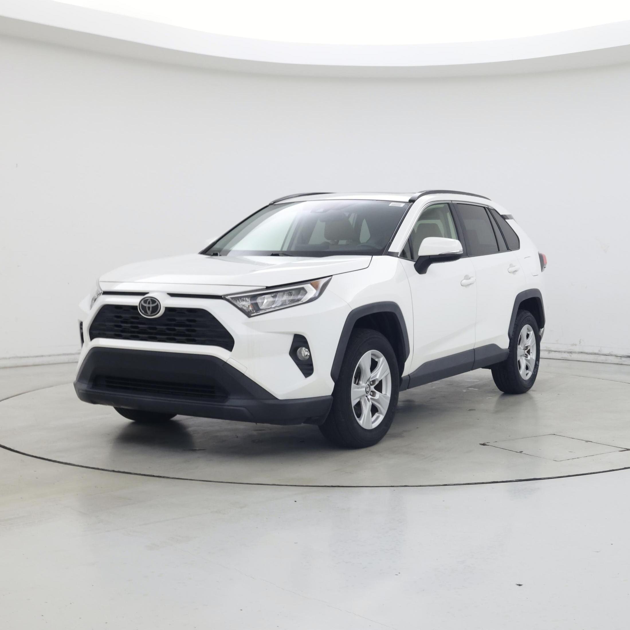 Thumbnail: 2020 Toyota RAV4 - 4