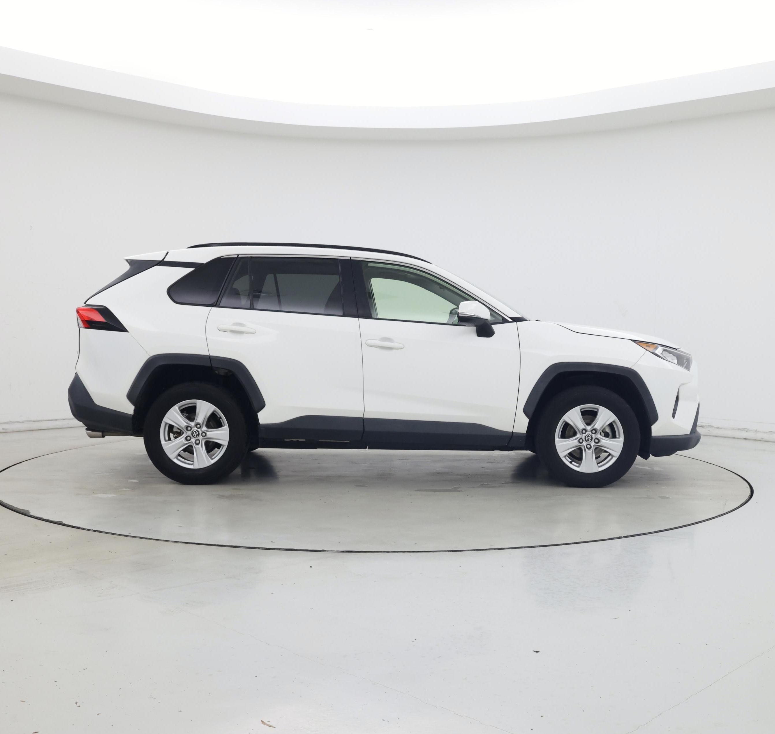 Thumbnail: 2020 Toyota RAV4 - 7