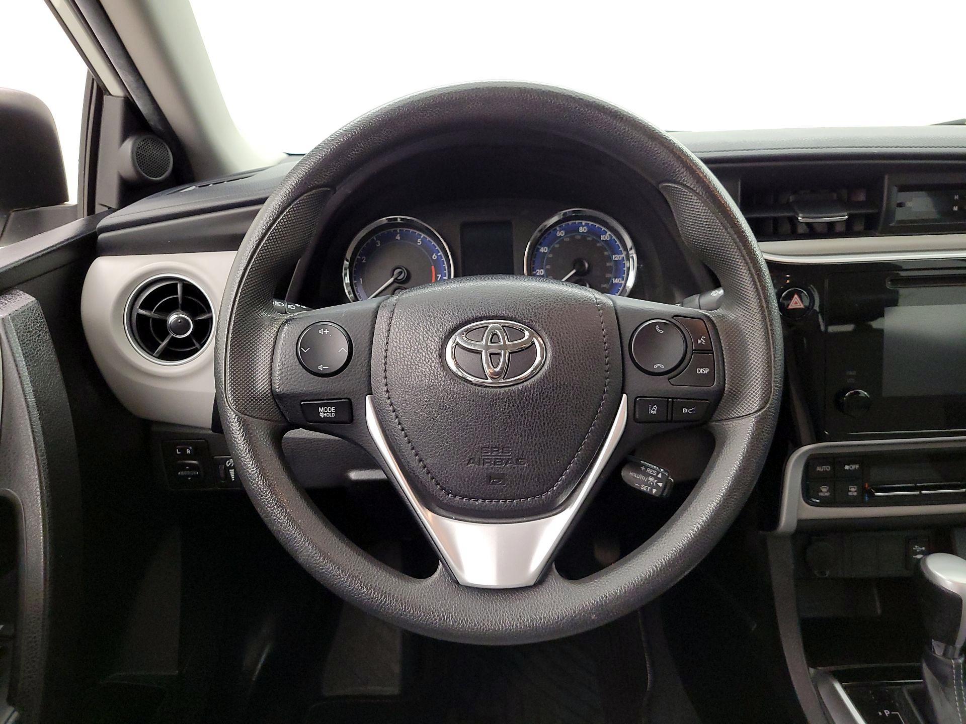 Thumbnail: 2018 Toyota Corolla - 10