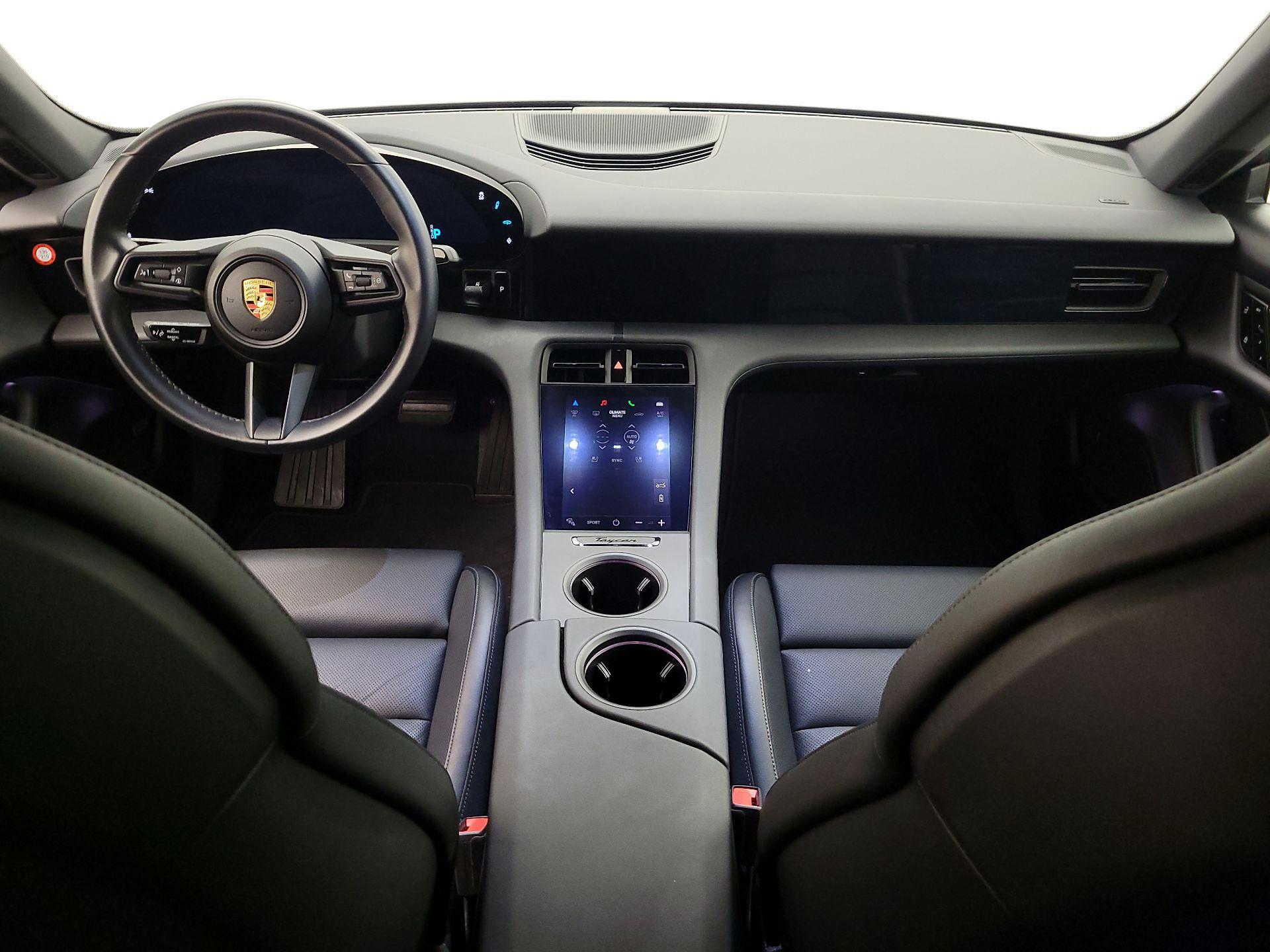 Thumbnail: 2021 Porsche Taycan - 9