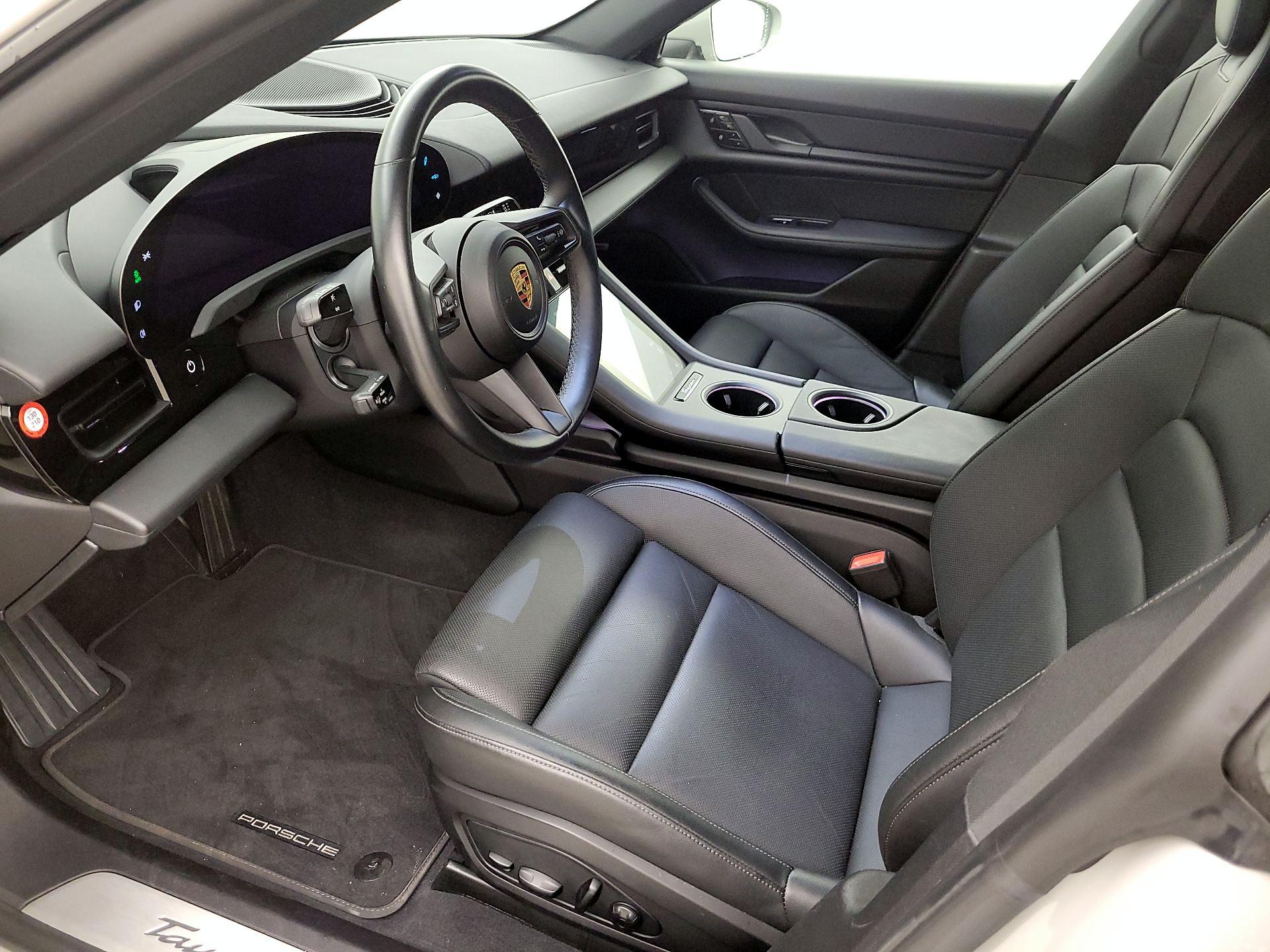 Thumbnail: 2021 Porsche Taycan - 11