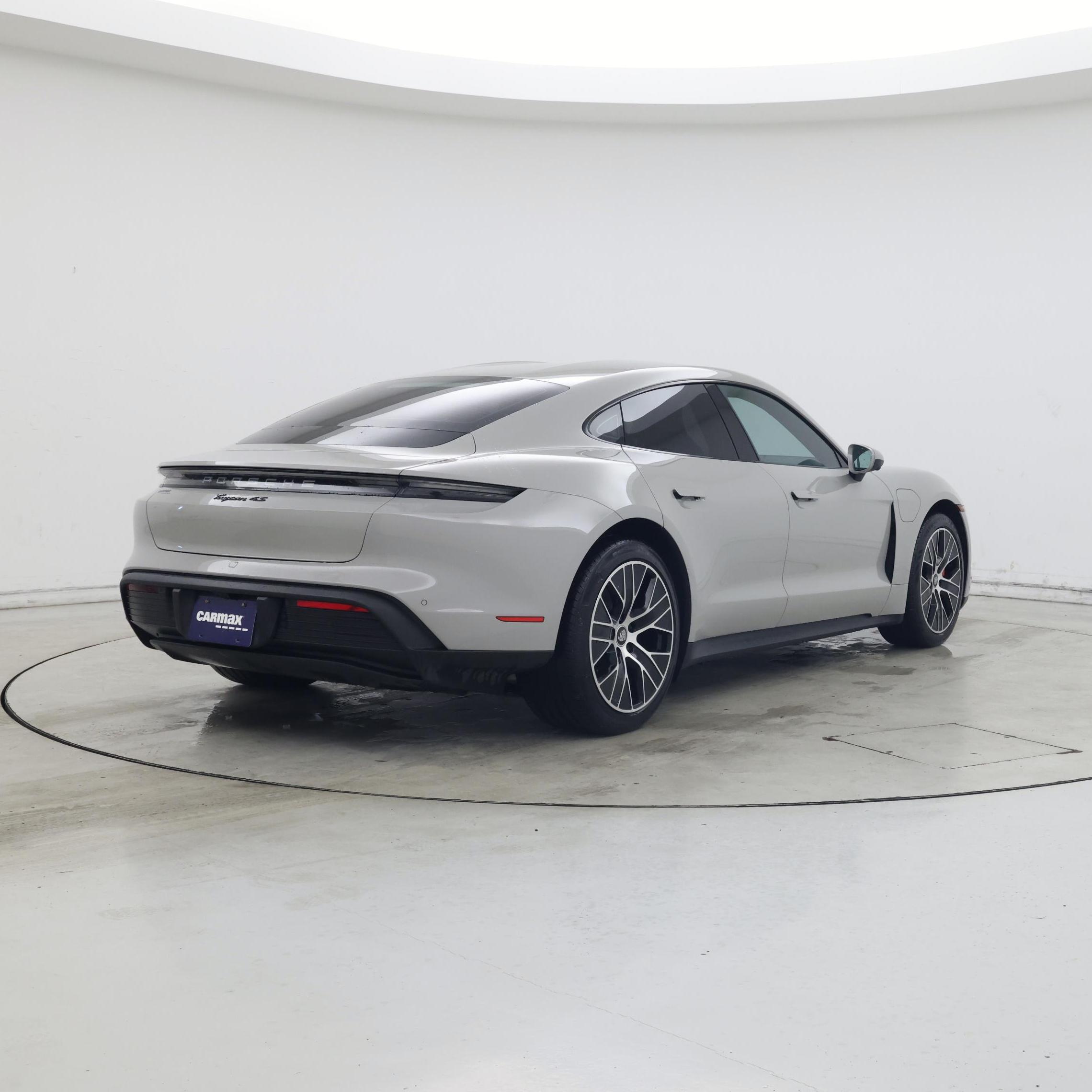 Thumbnail: 2021 Porsche Taycan - 8