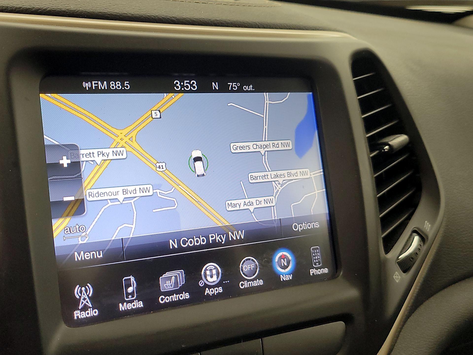 Thumbnail: 2015 Jeep Cherokee - 14