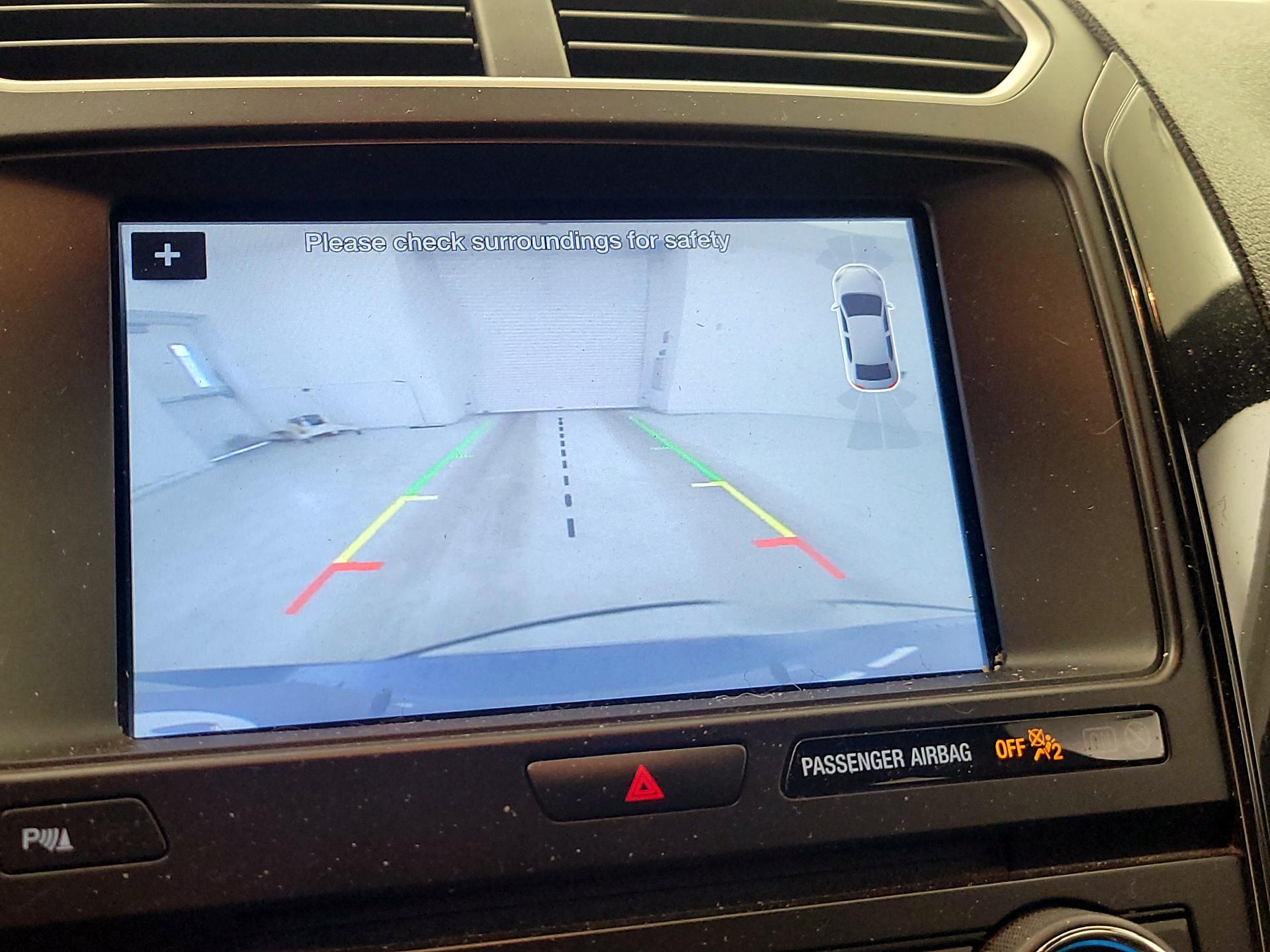 Thumbnail: 2017 Ford Explorer - 15