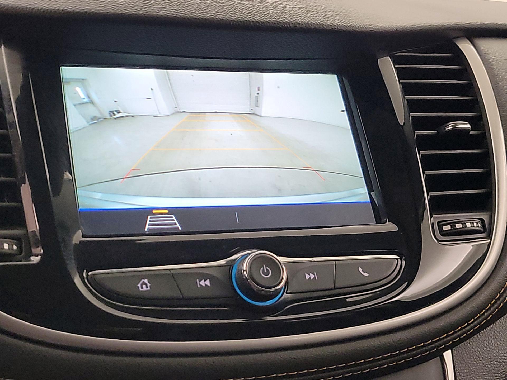 Thumbnail: 2019 Chevrolet Trax - 14