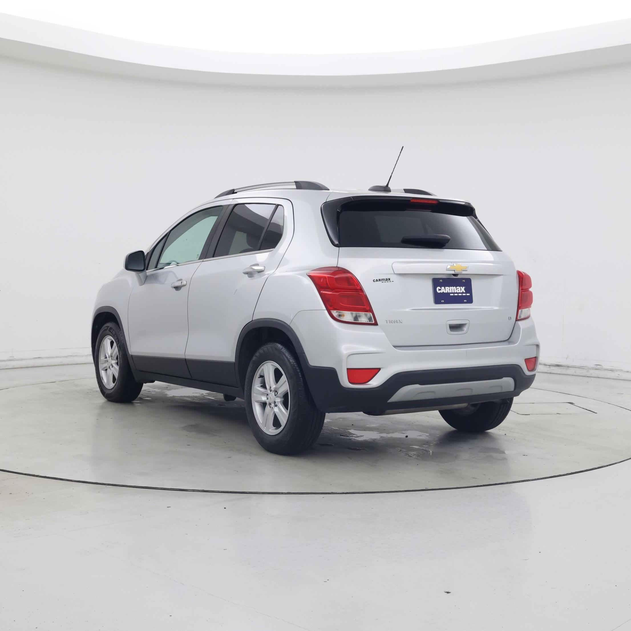 Thumbnail: 2019 Chevrolet Trax - 2