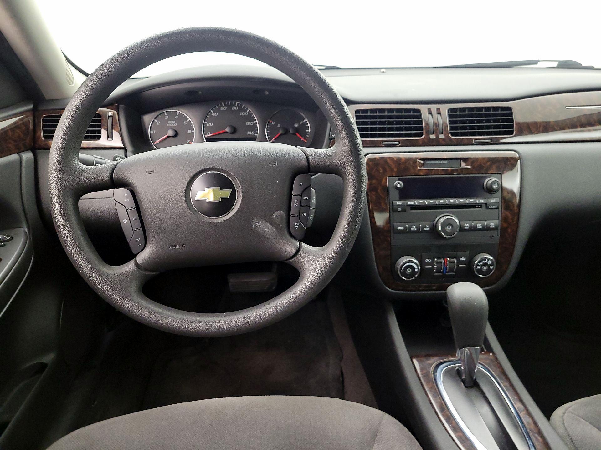 Thumbnail: 2016 Chevrolet Impala - 10