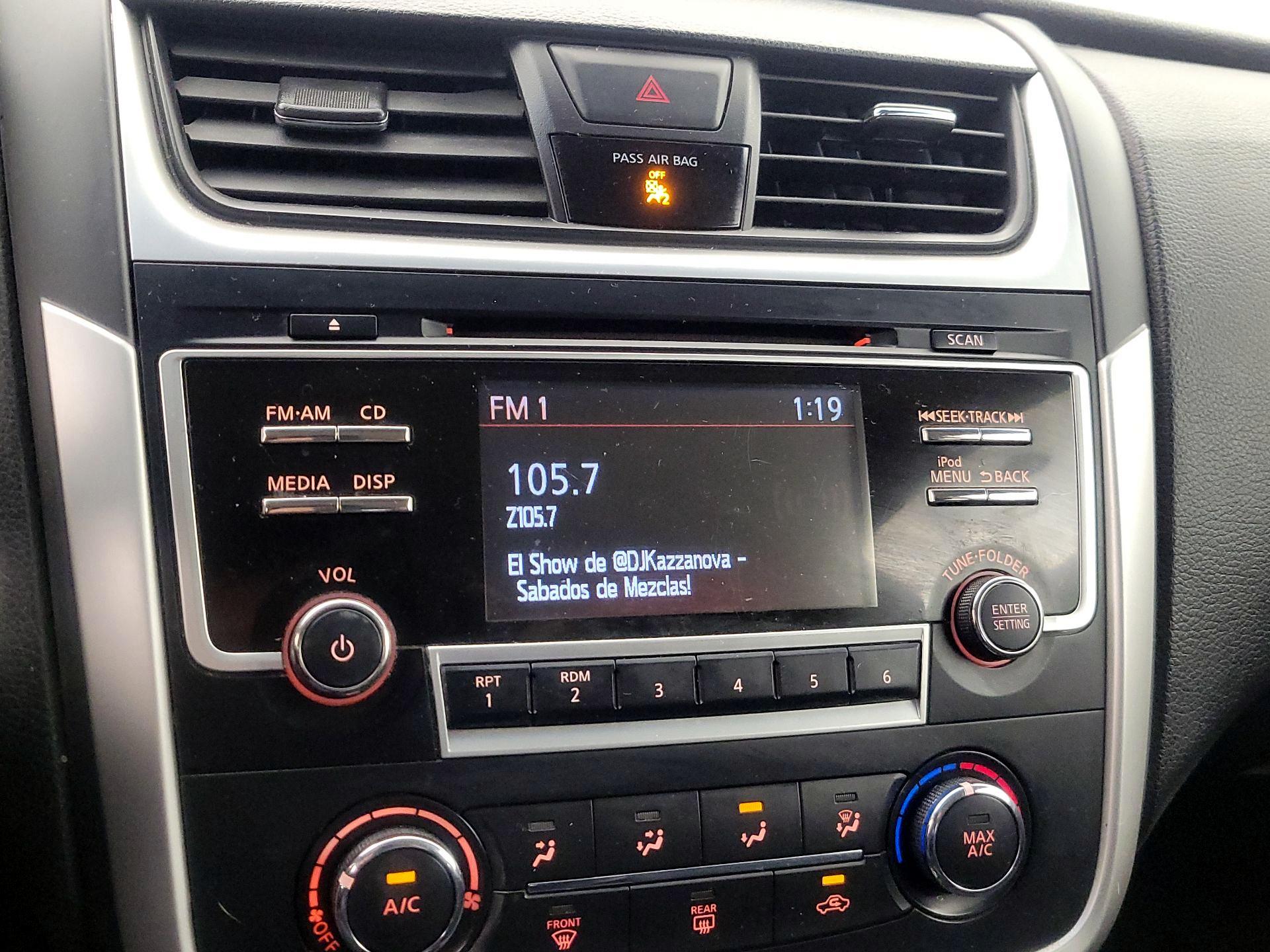 Thumbnail: 2017 Nissan Altima - 15