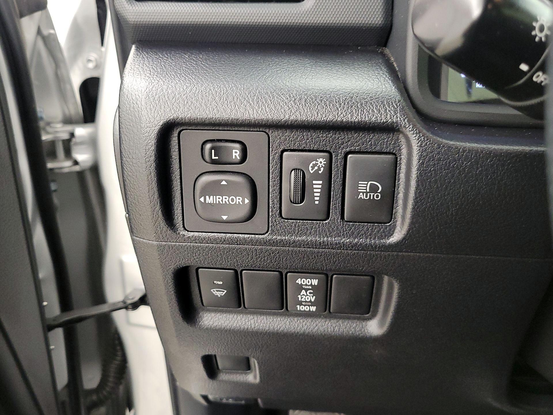 Thumbnail: 2020 Toyota 4Runner - 13