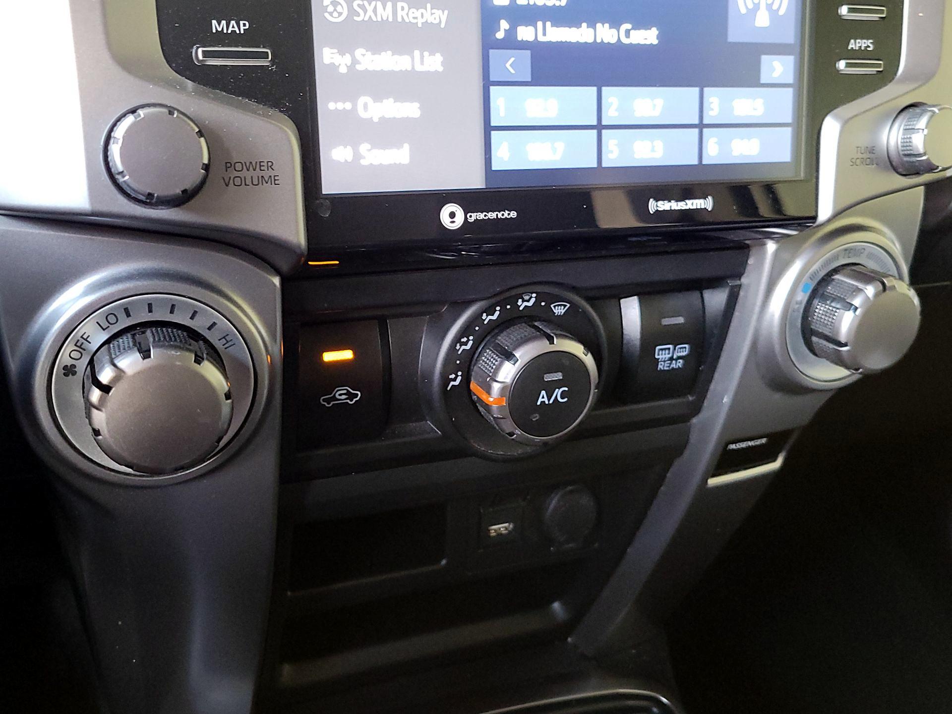 Thumbnail: 2020 Toyota 4Runner - 16