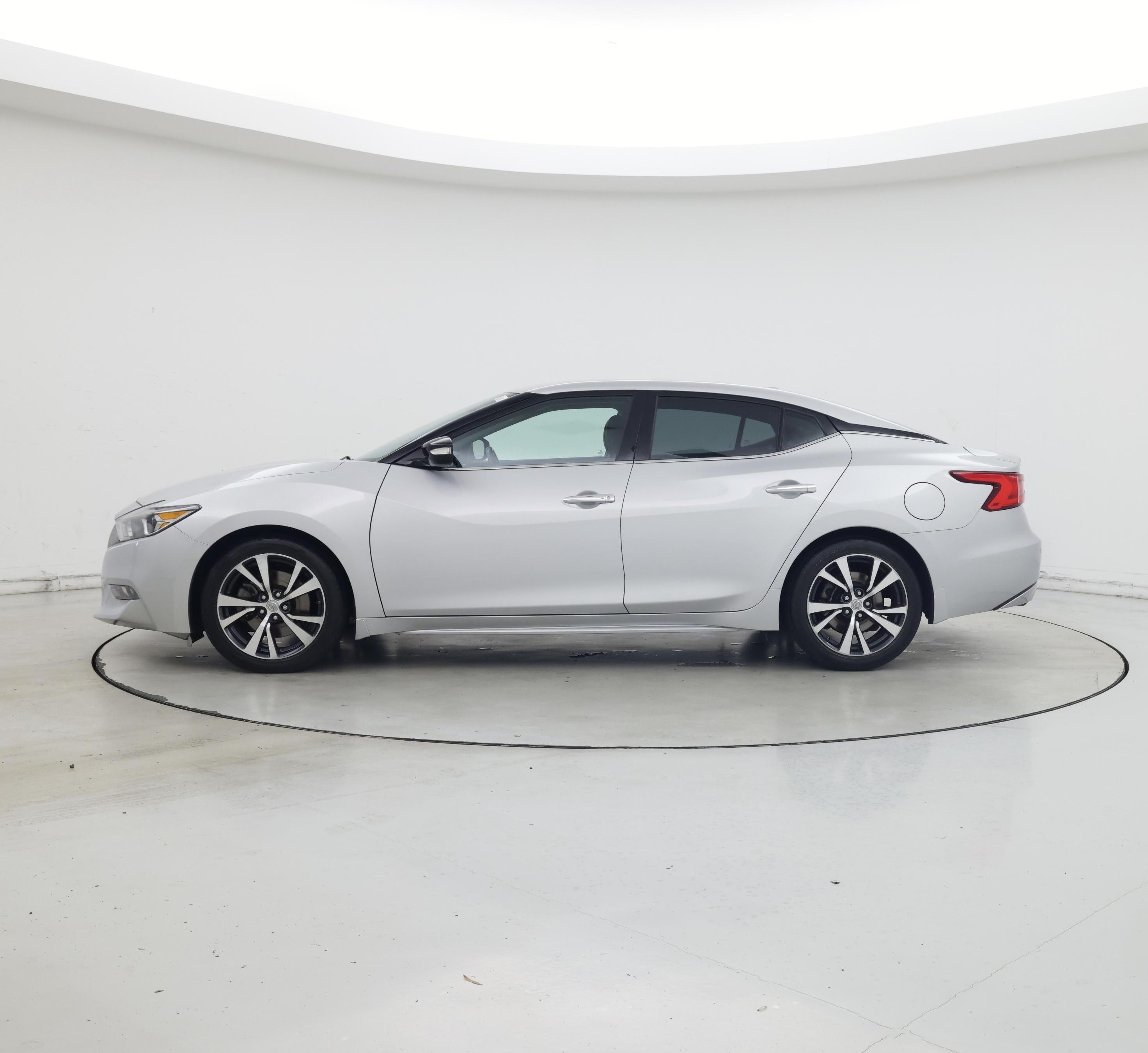 Thumbnail: 2017 Nissan Maxima - 3