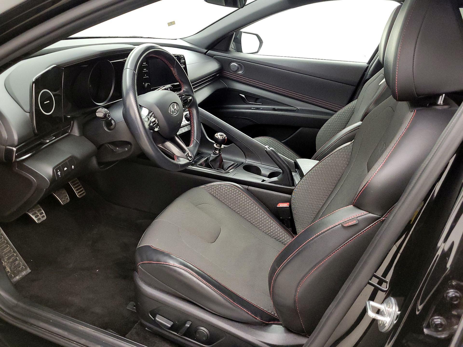 Thumbnail: 2022 Hyundai Elantra - 11