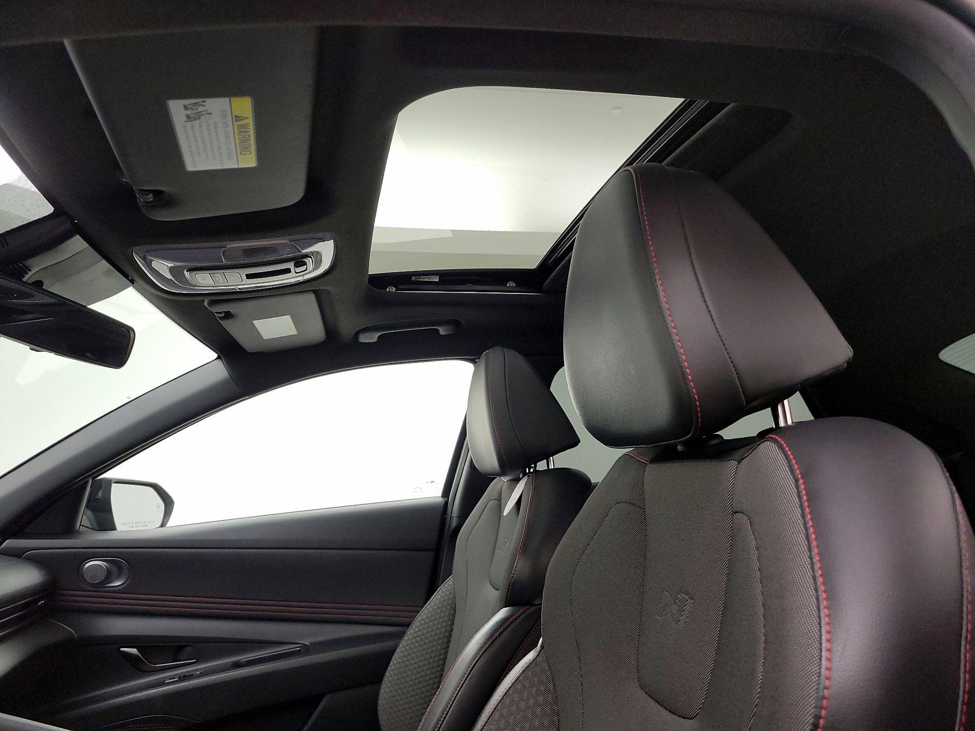 Thumbnail: 2022 Hyundai Elantra - 19