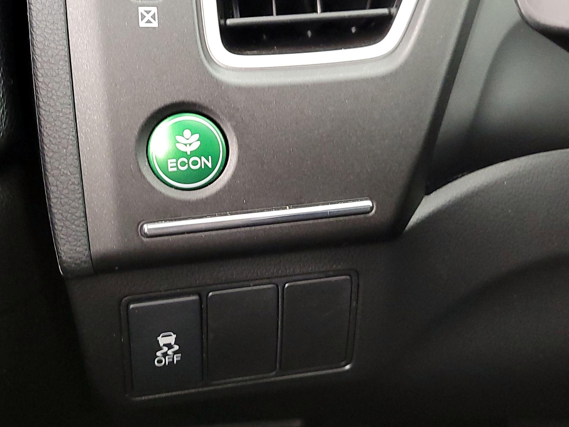 Thumbnail: 2015 Honda Civic - 13