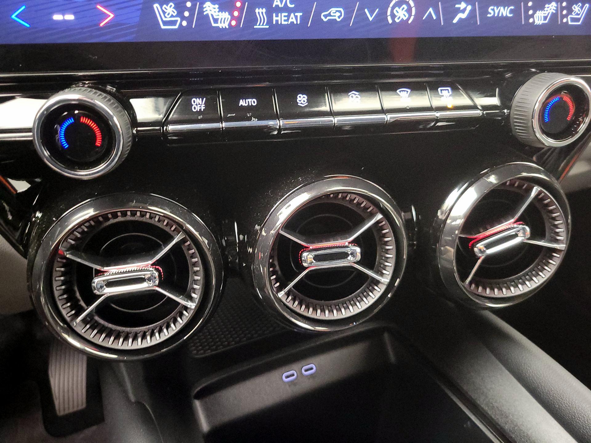 Thumbnail: 2026 Chevrolet Blazer EV - 17