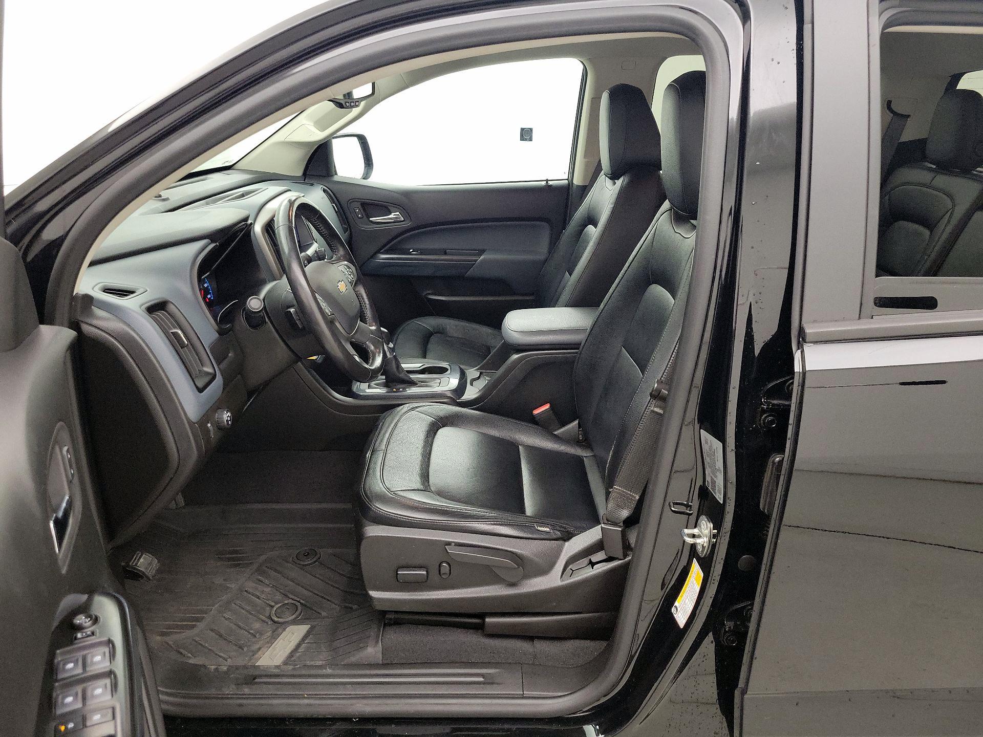 Thumbnail: 2022 Chevrolet Colorado - 11