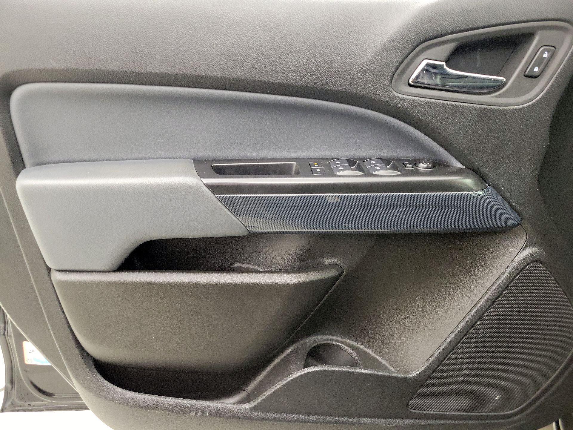 Thumbnail: 2022 Chevrolet Colorado - 12