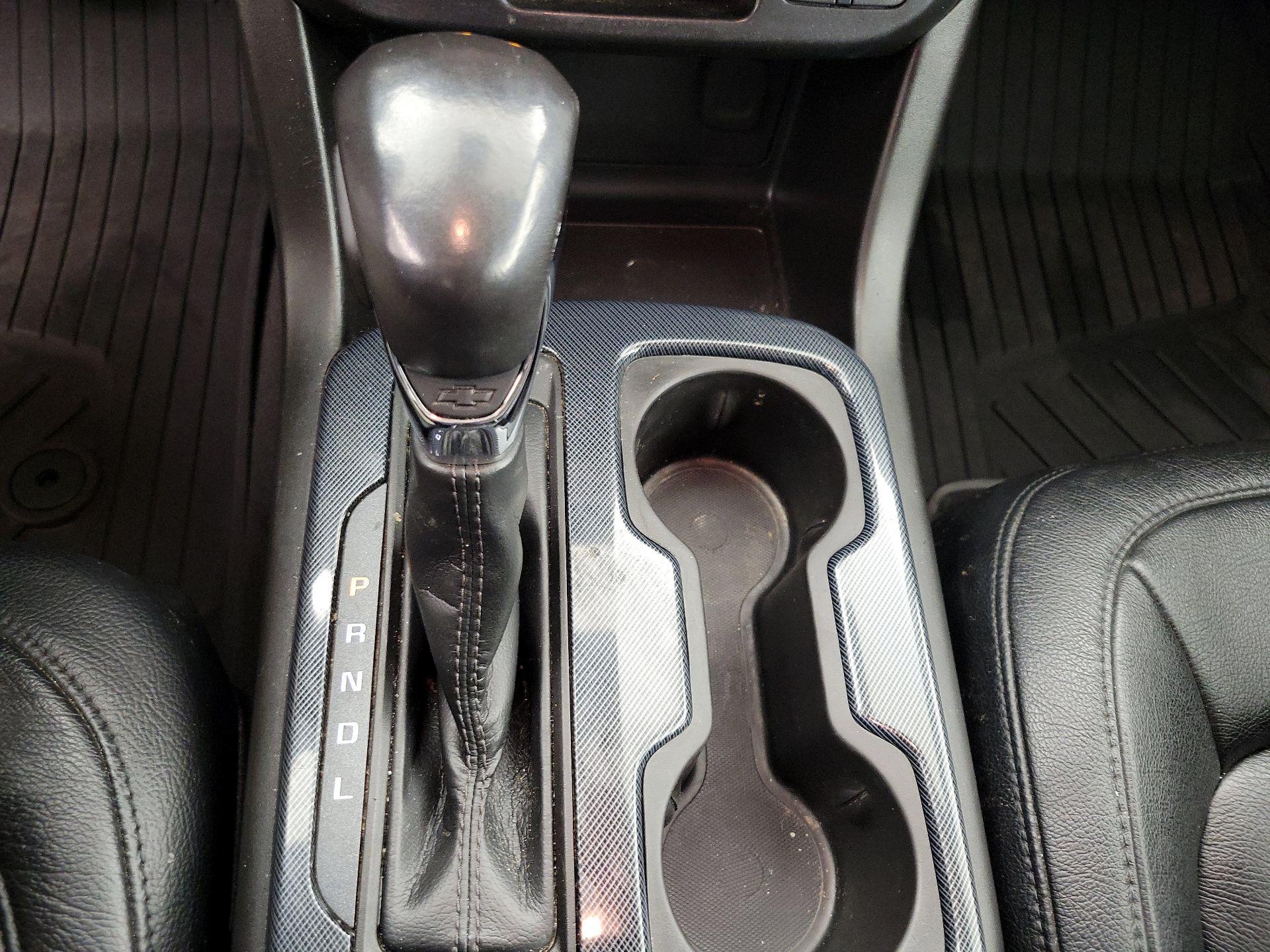 Thumbnail: 2022 Chevrolet Colorado - 18